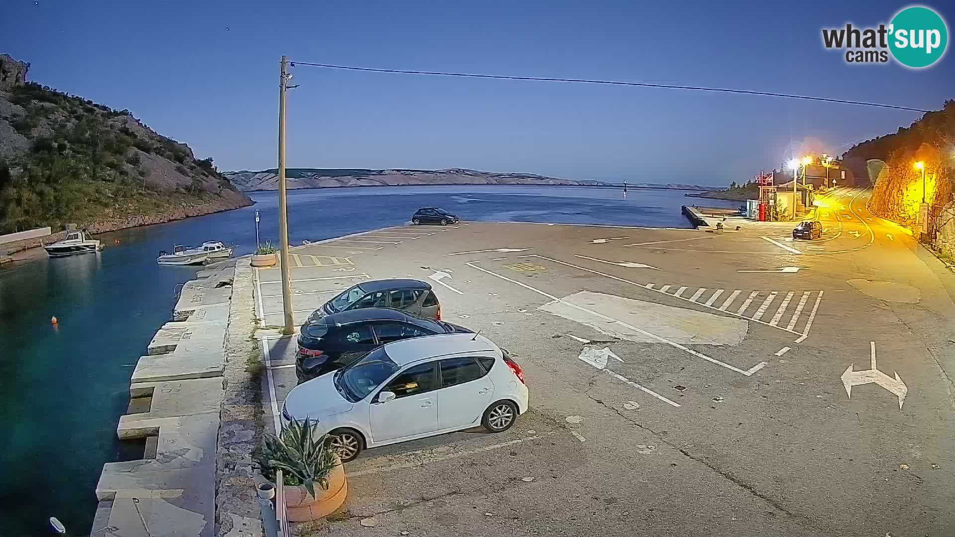 Webcam Prizna ferry port to Pag island