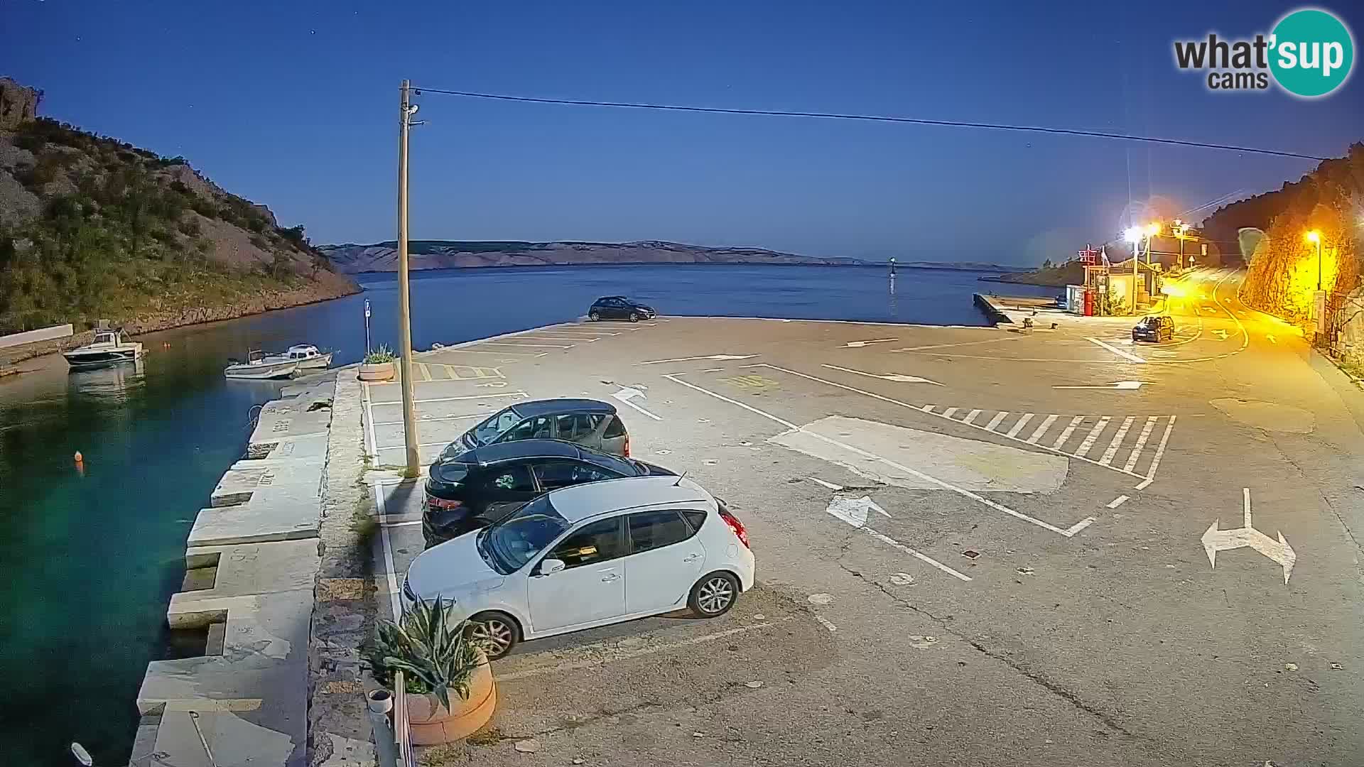 Webcam Prizna ferry port to Pag island