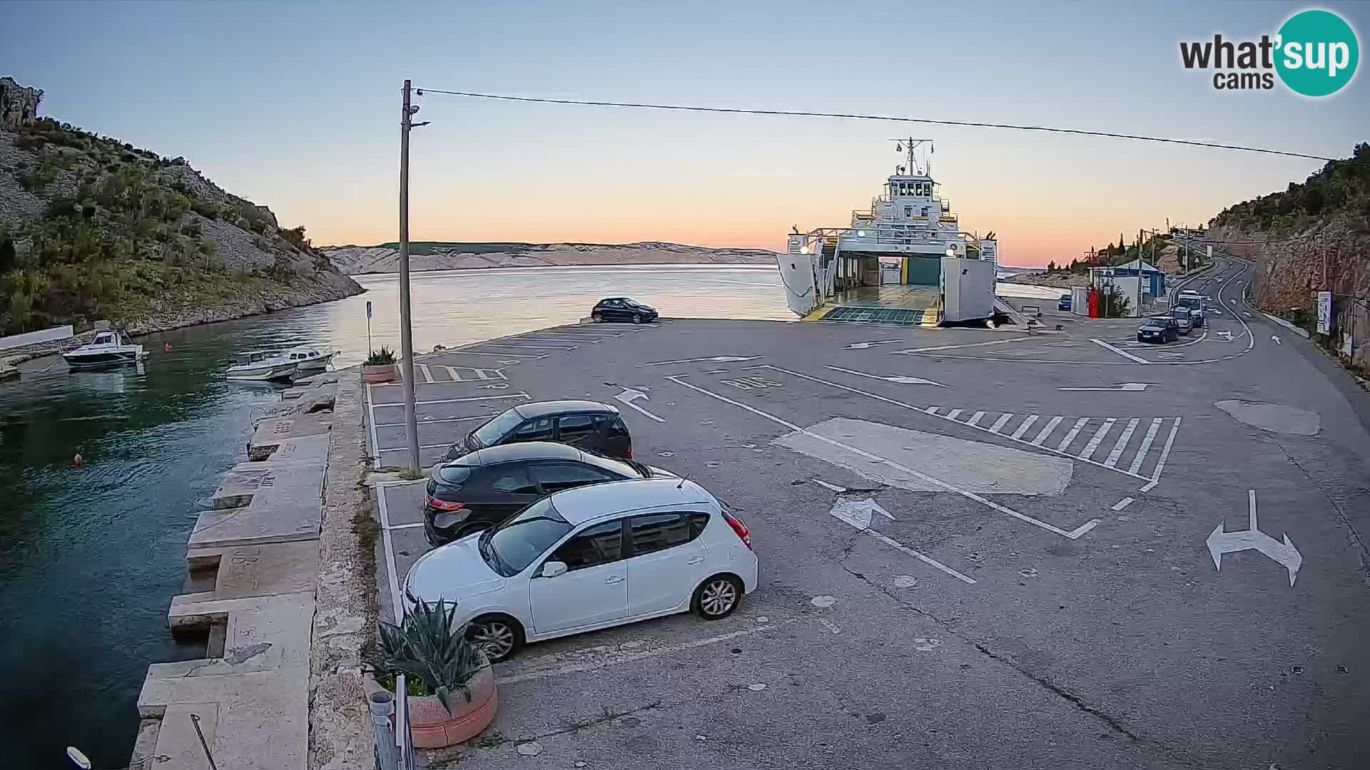 Webcam Fährhafen Prizna – zur Insel Pag