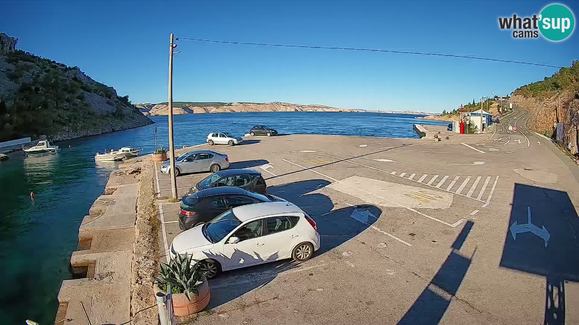 Webcam Prizna ferry port to Pag island