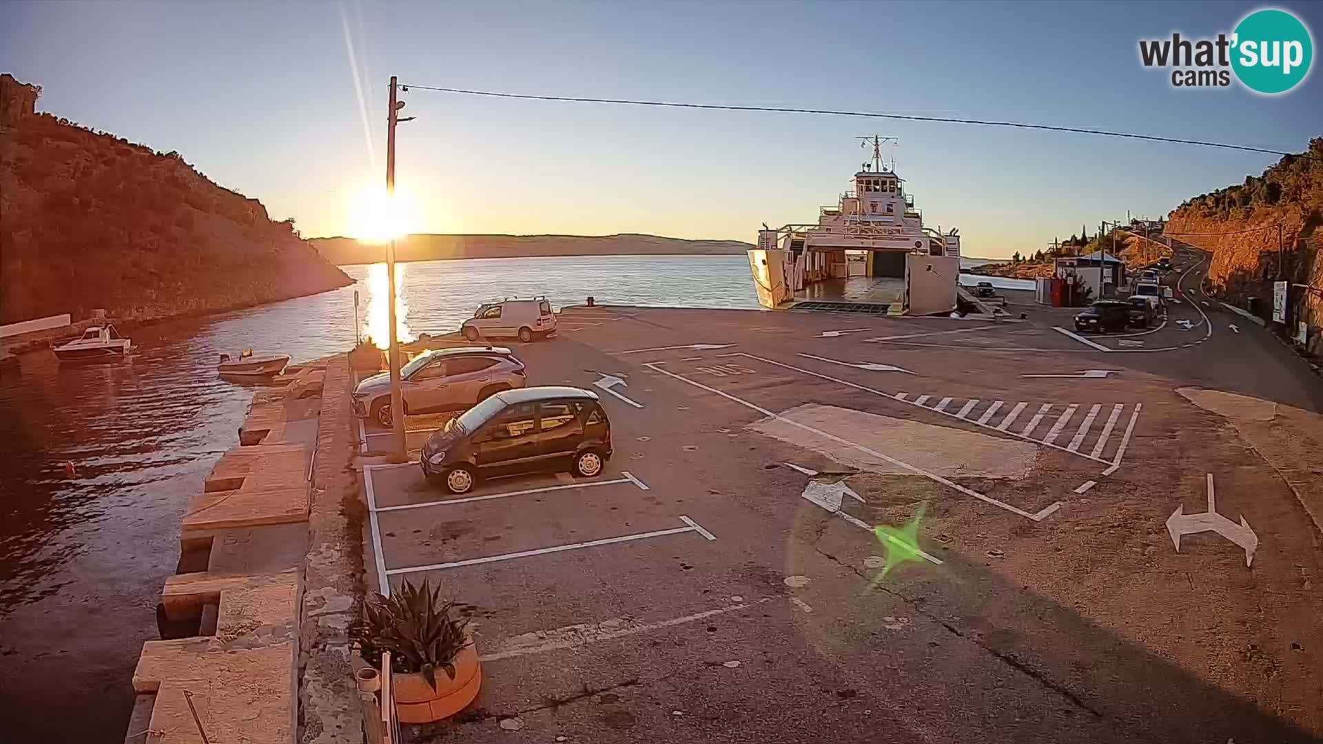Webcam Prizna ferry port to Pag island