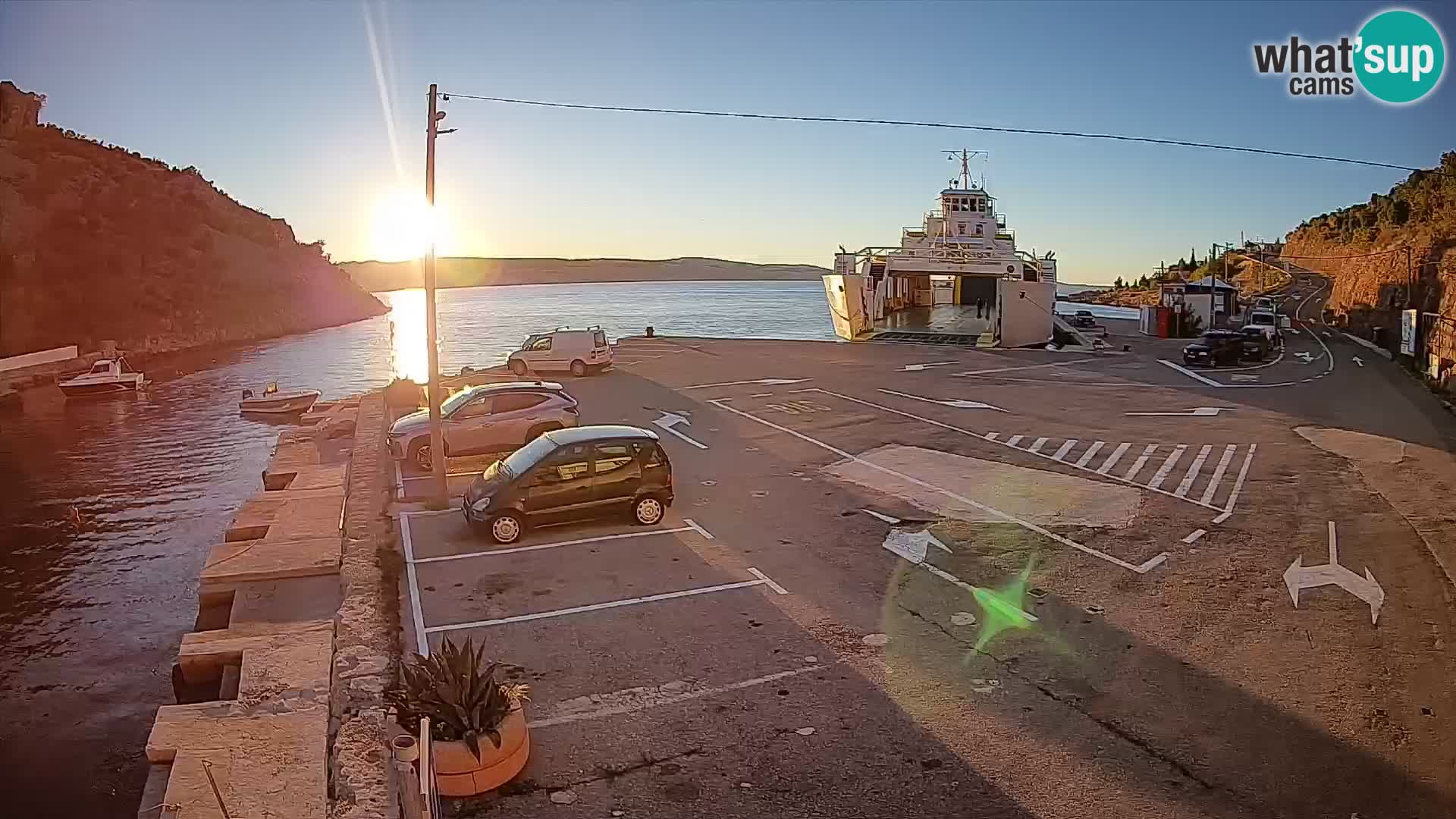 Webcam Prizna ferry port to Pag island