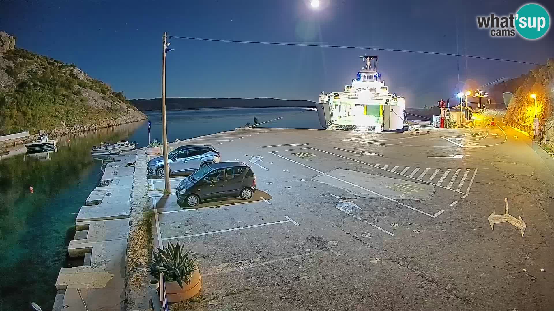 Webcam Prizna ferry port to Pag island