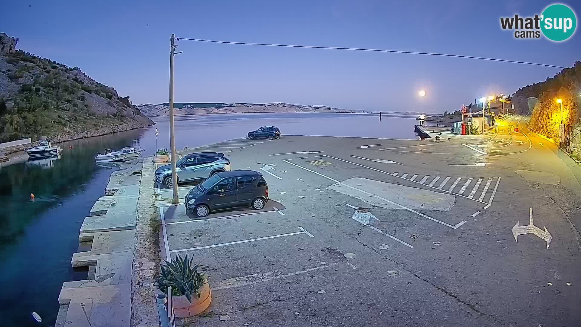 Webcam Prizna ferry port to Pag island
