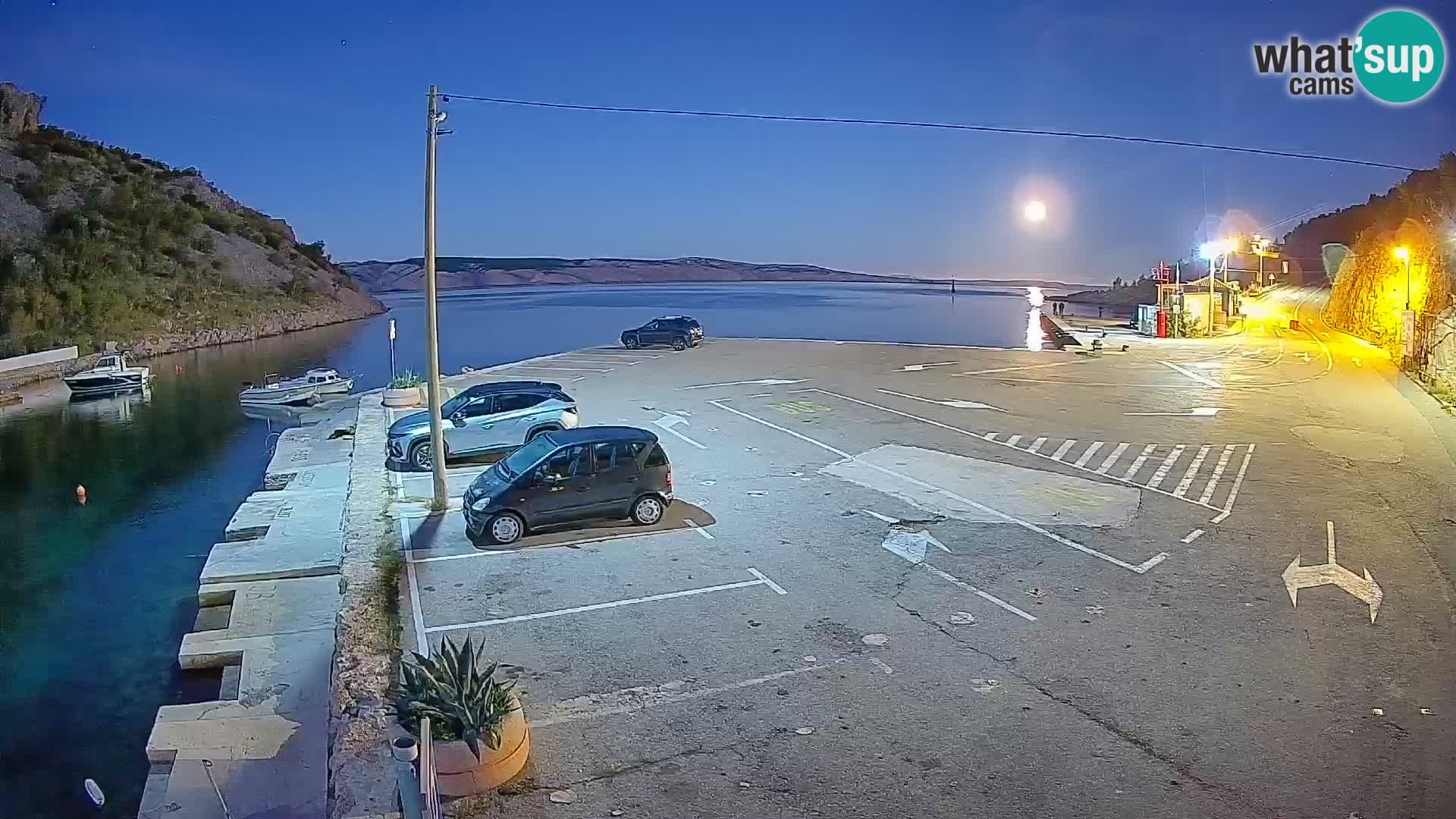 Webcam Prizna ferry port to Pag island