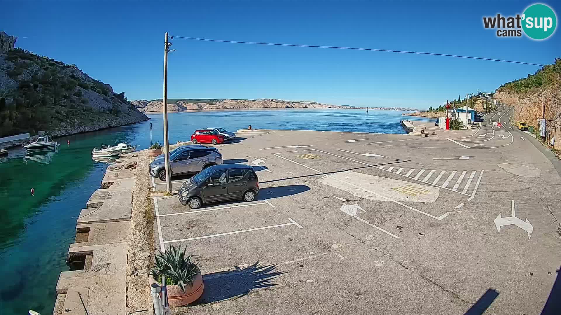 Webcam Prizna ferry port to Pag island