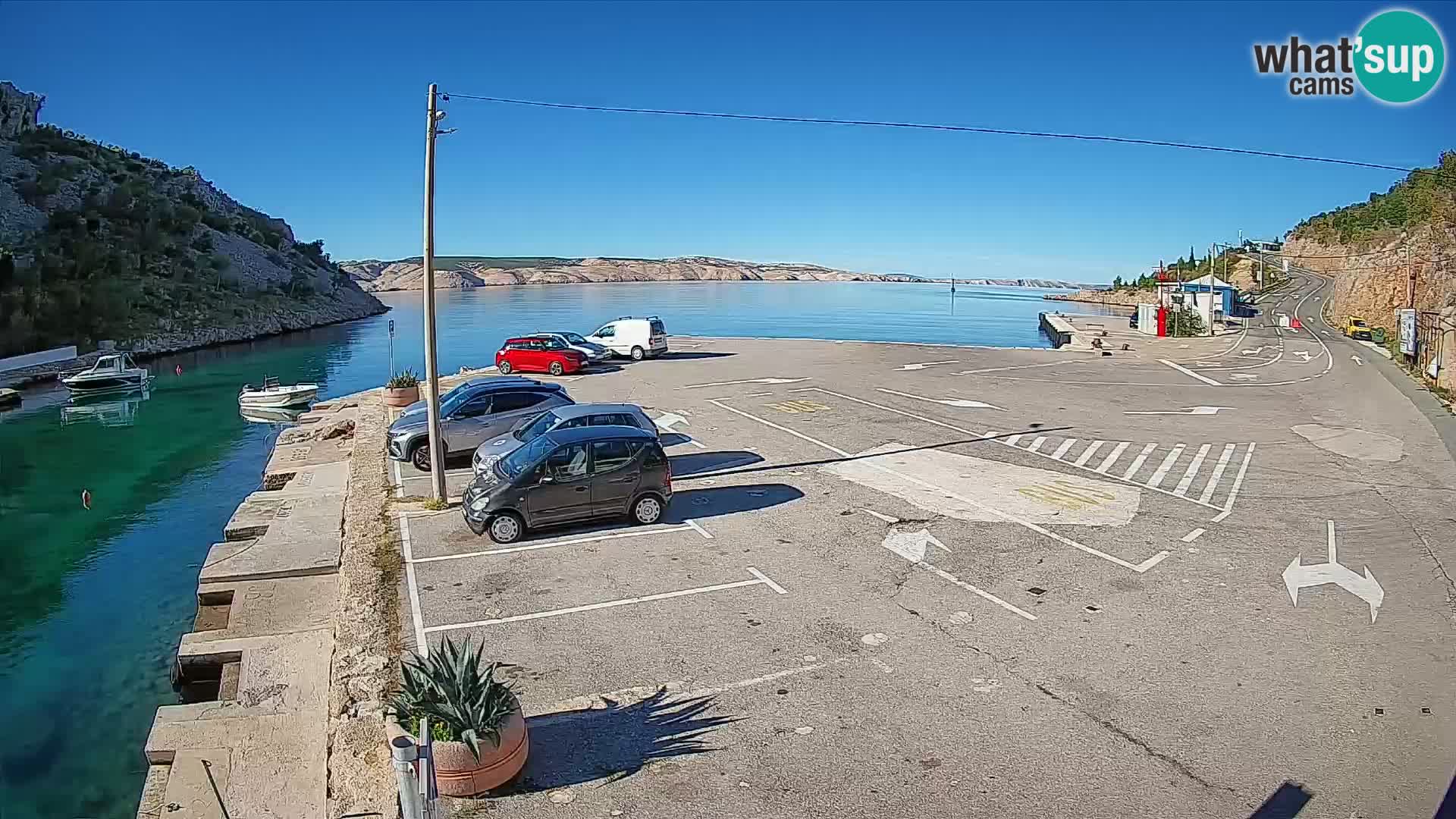 Webcam Prizna ferry port to Pag island