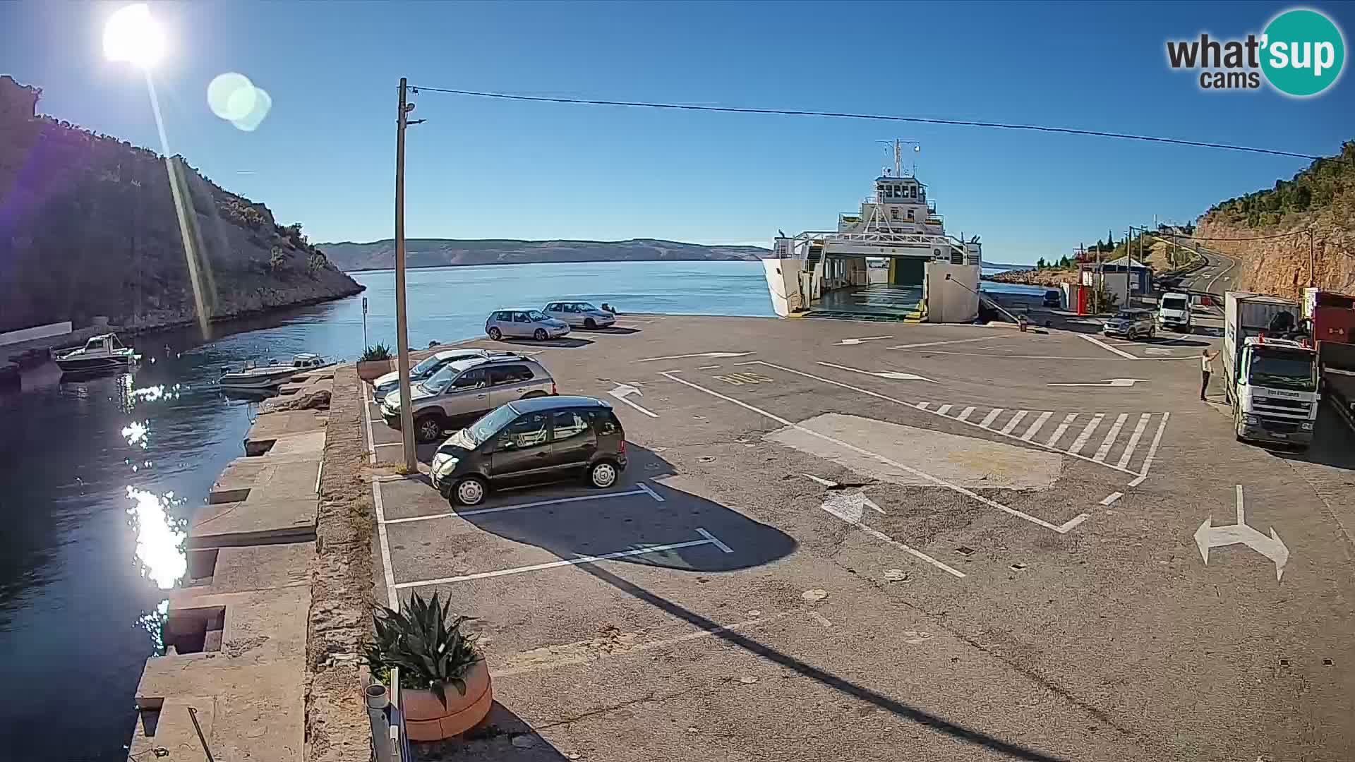 Webcam Prizna ferry port to Pag island