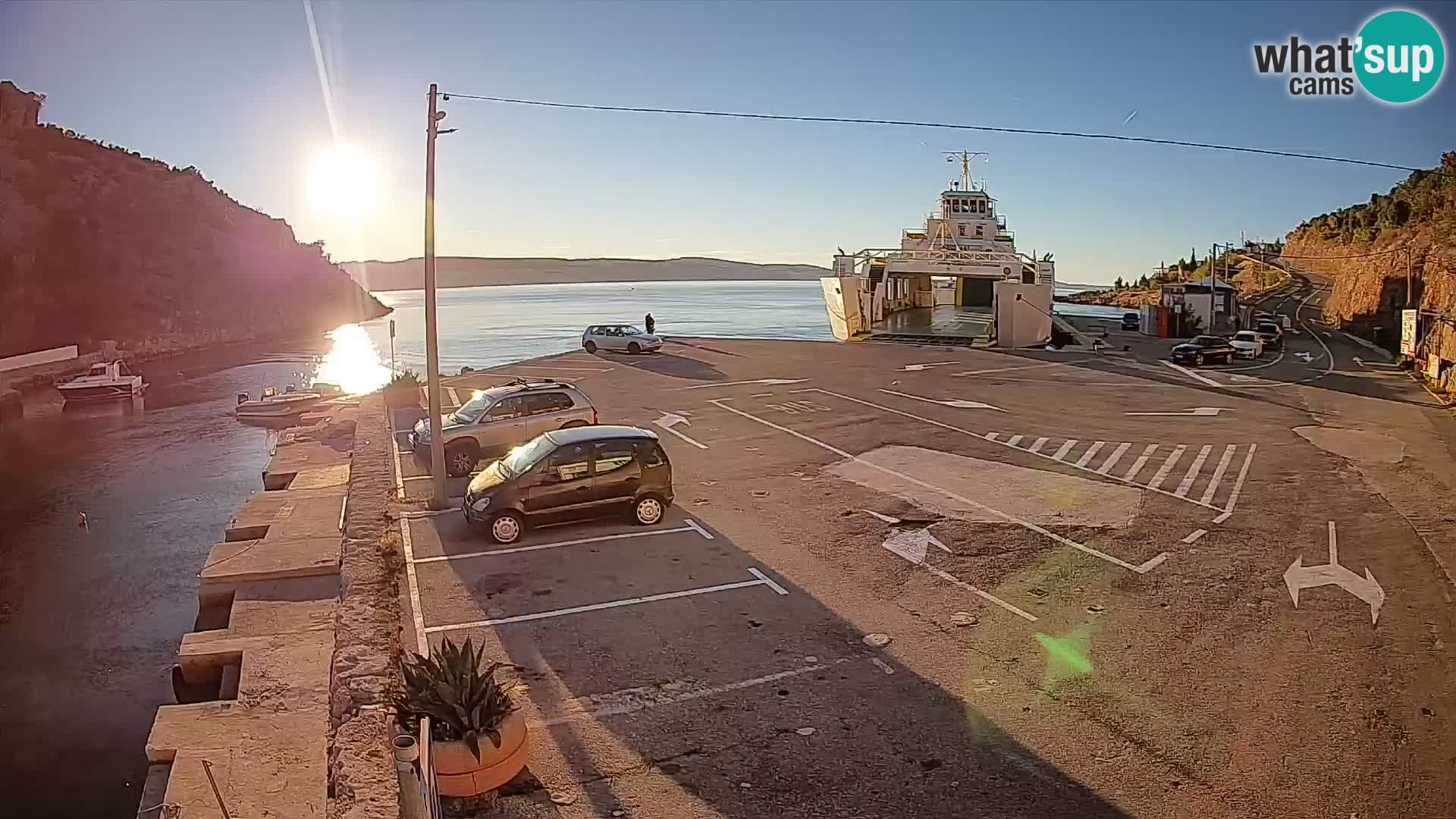 Webcam Prizna ferry port to Pag island