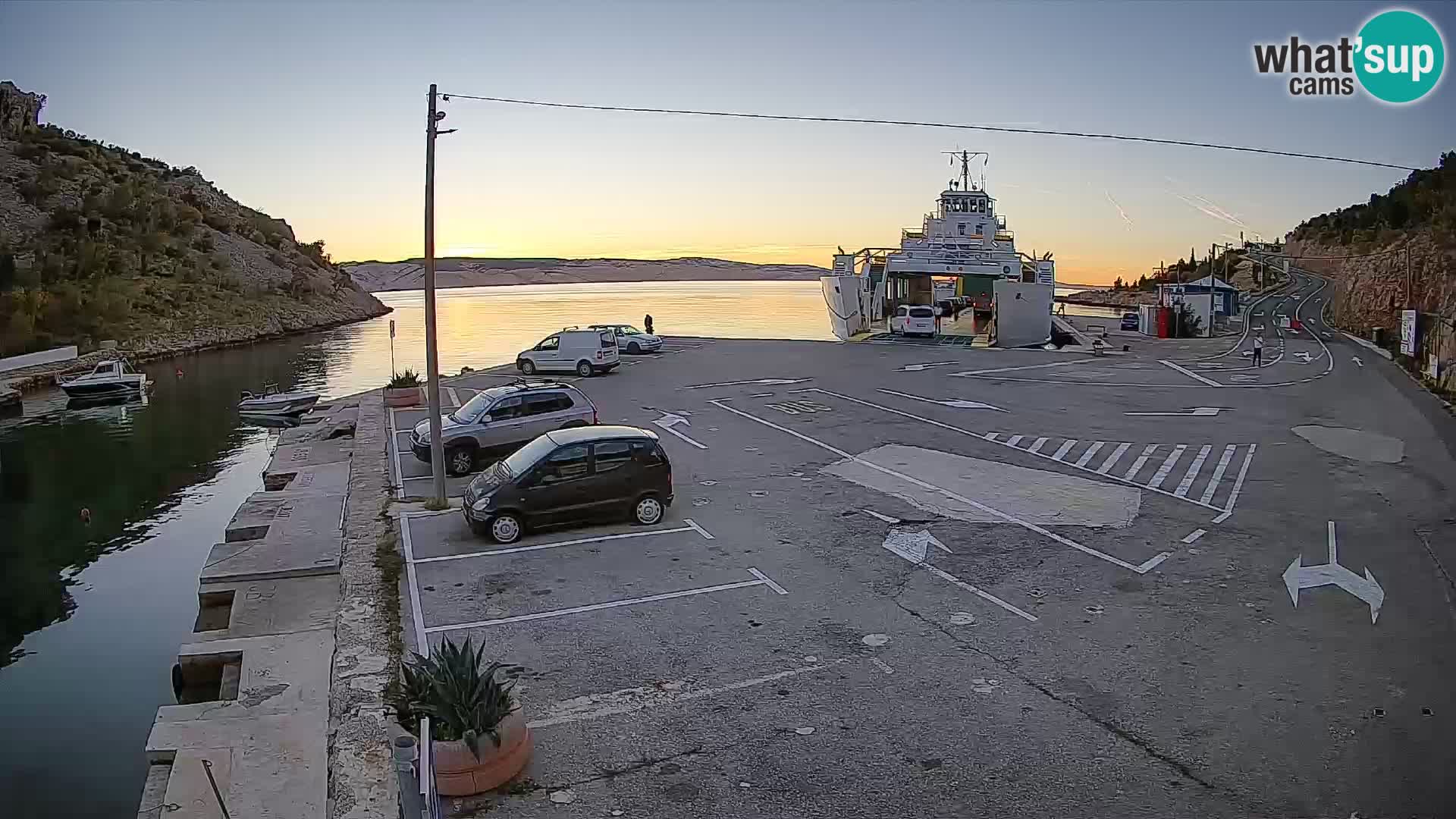 Webcam port de ferry de Prizna – vers l’île de Pag