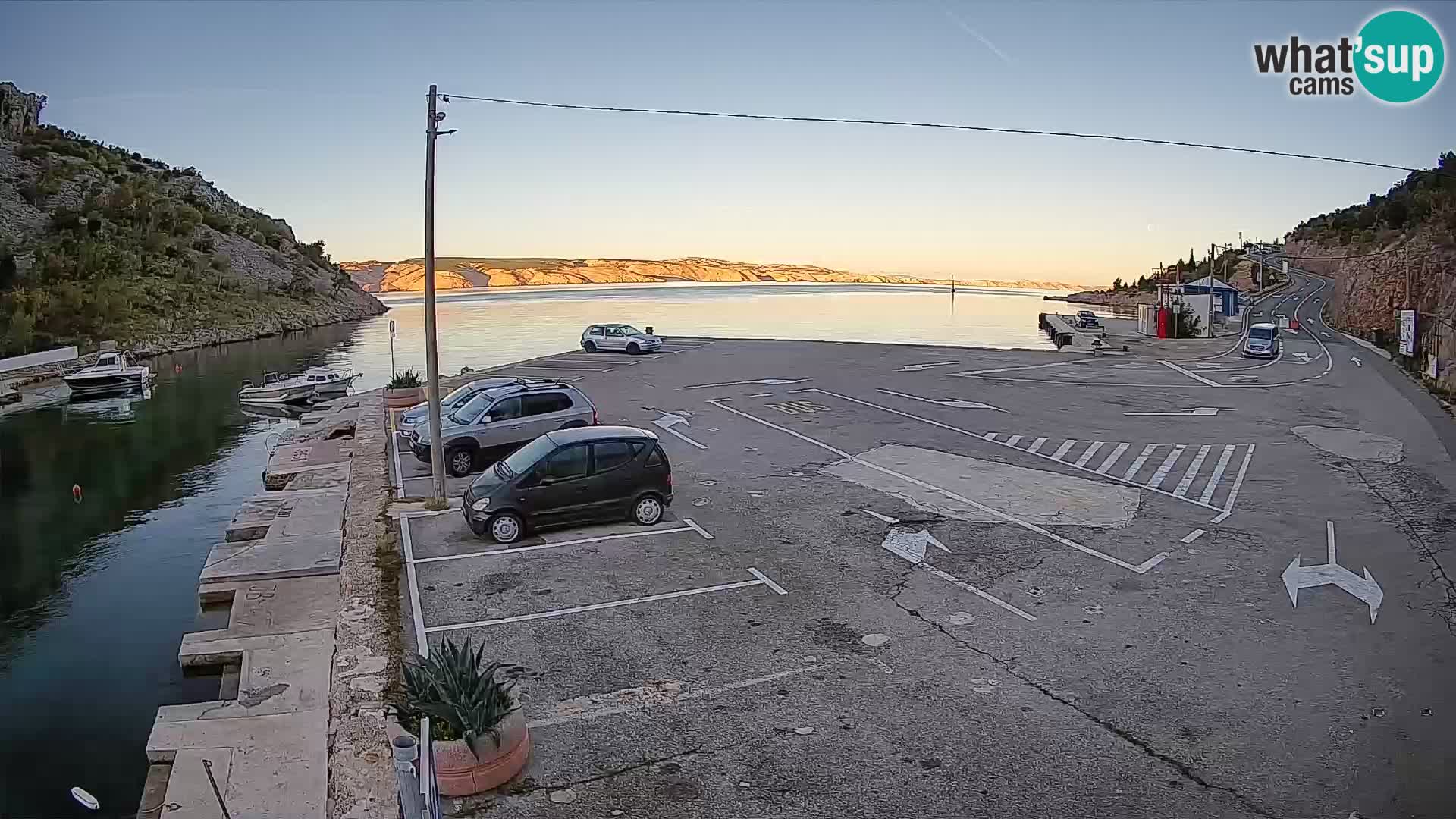 Webcam port de ferry de Prizna – vers l’île de Pag