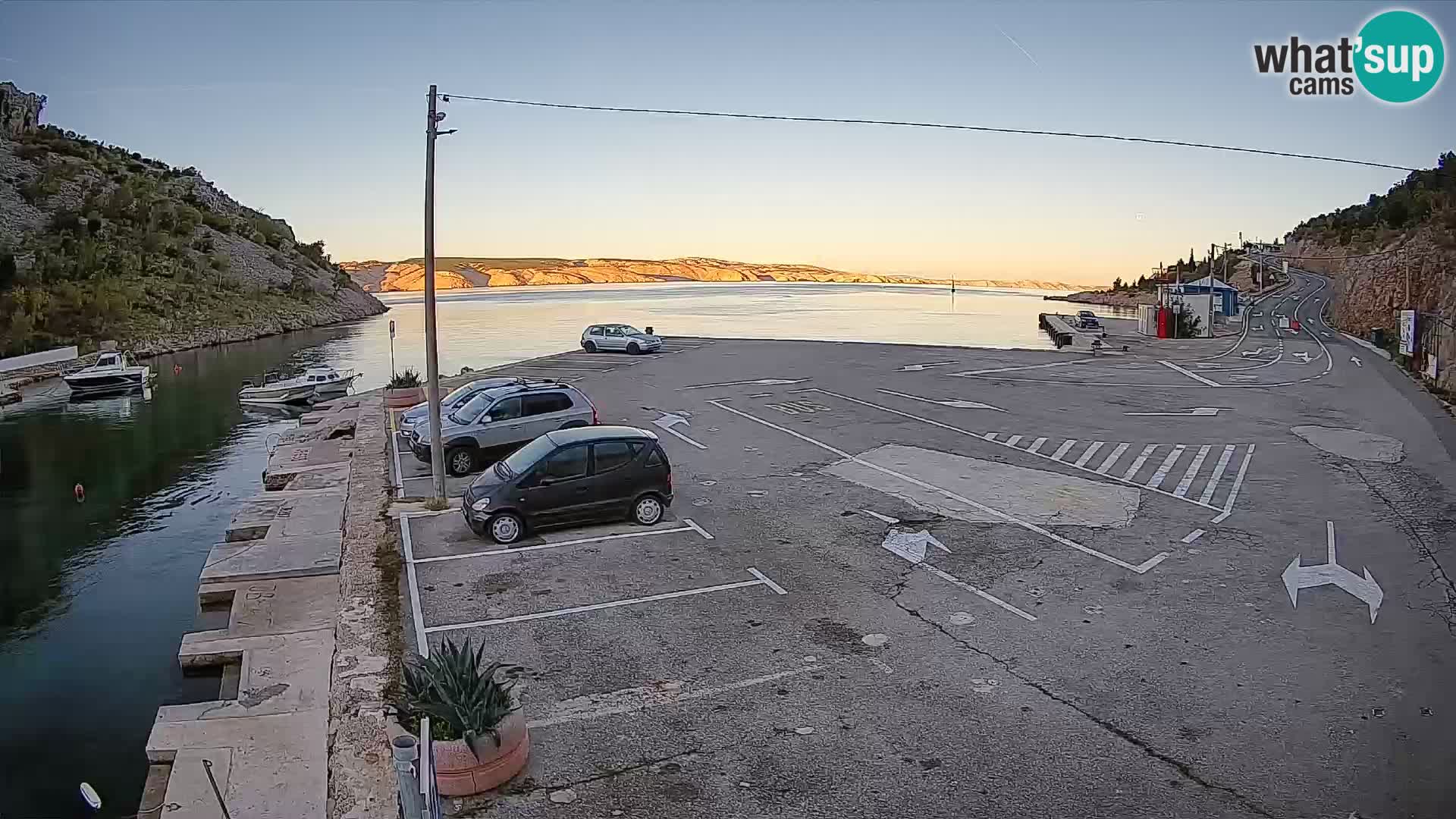 Webcam port de ferry de Prizna – vers l’île de Pag