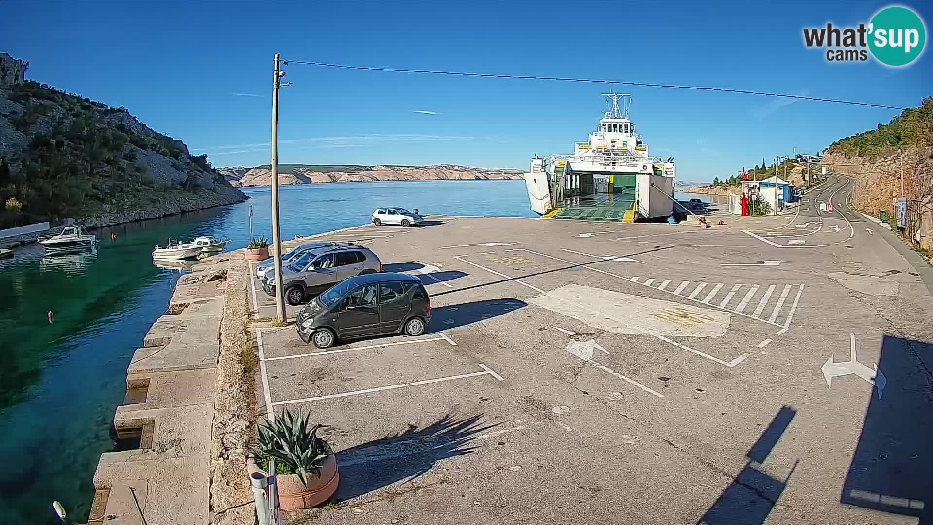 Webcam Prizna ferry port to Pag island
