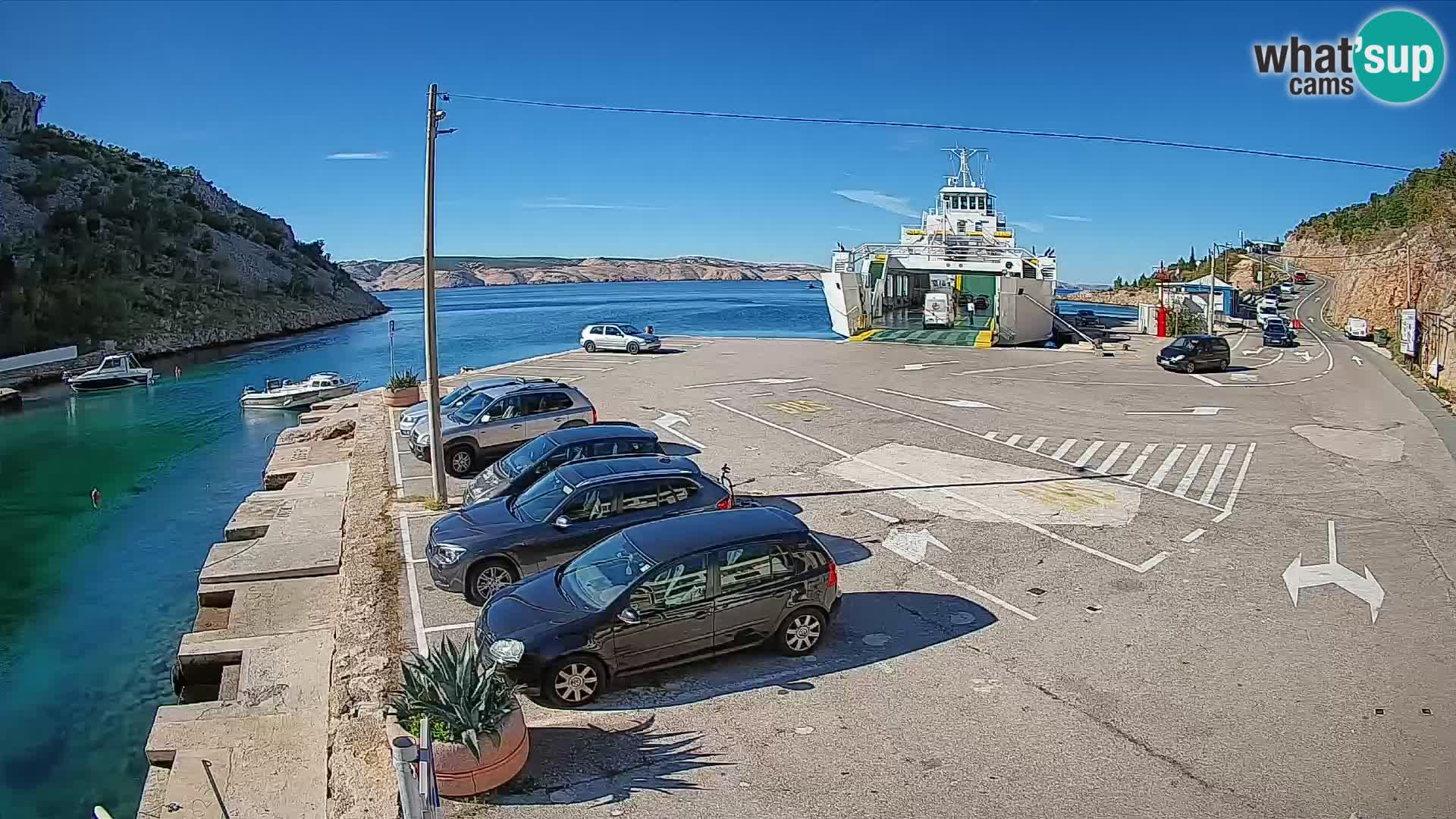 Webcam del puerto de ferris de Prizna – hacia la isla de Pag