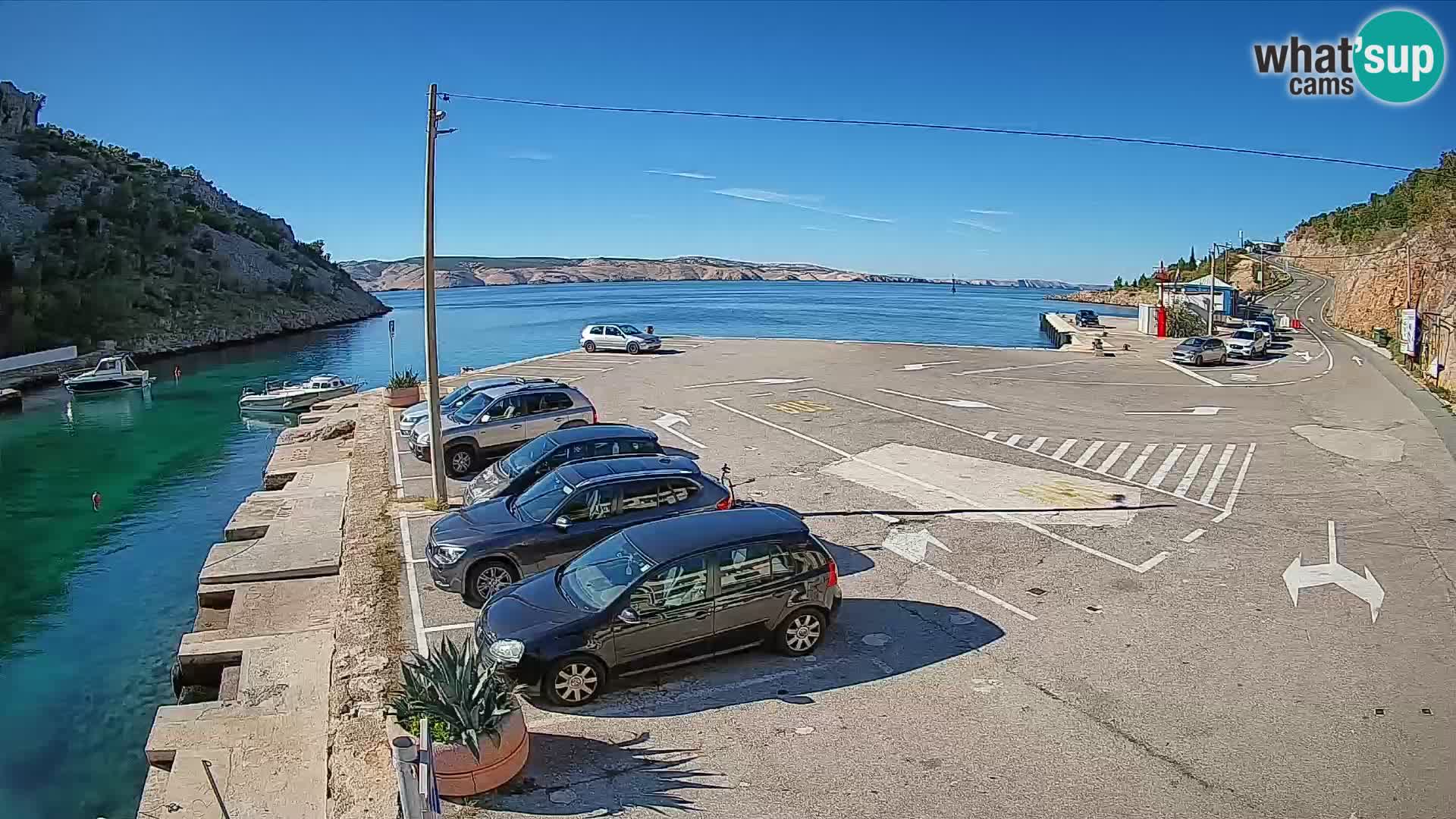 Webcam del puerto de ferris de Prizna – hacia la isla de Pag