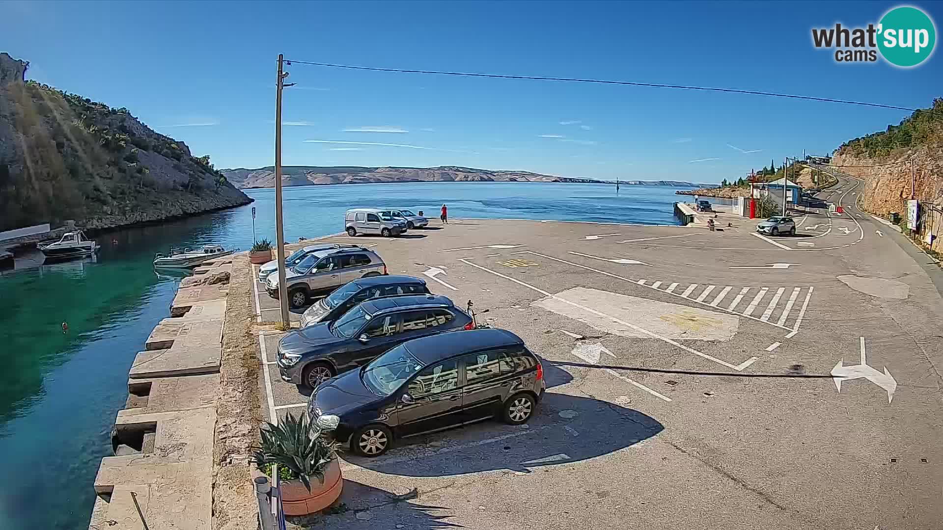 Webcam del puerto de ferris de Prizna – hacia la isla de Pag