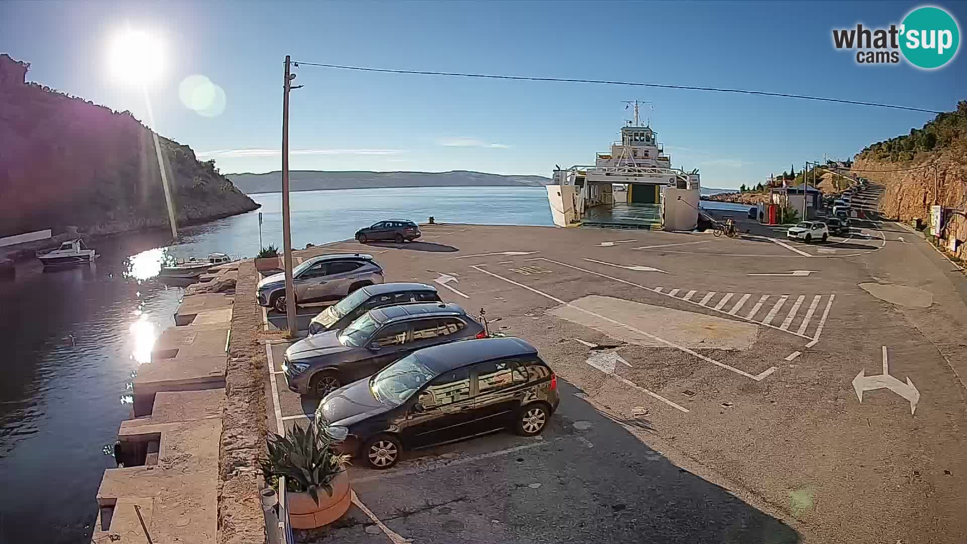 Webcam Prizna ferry port to Pag island