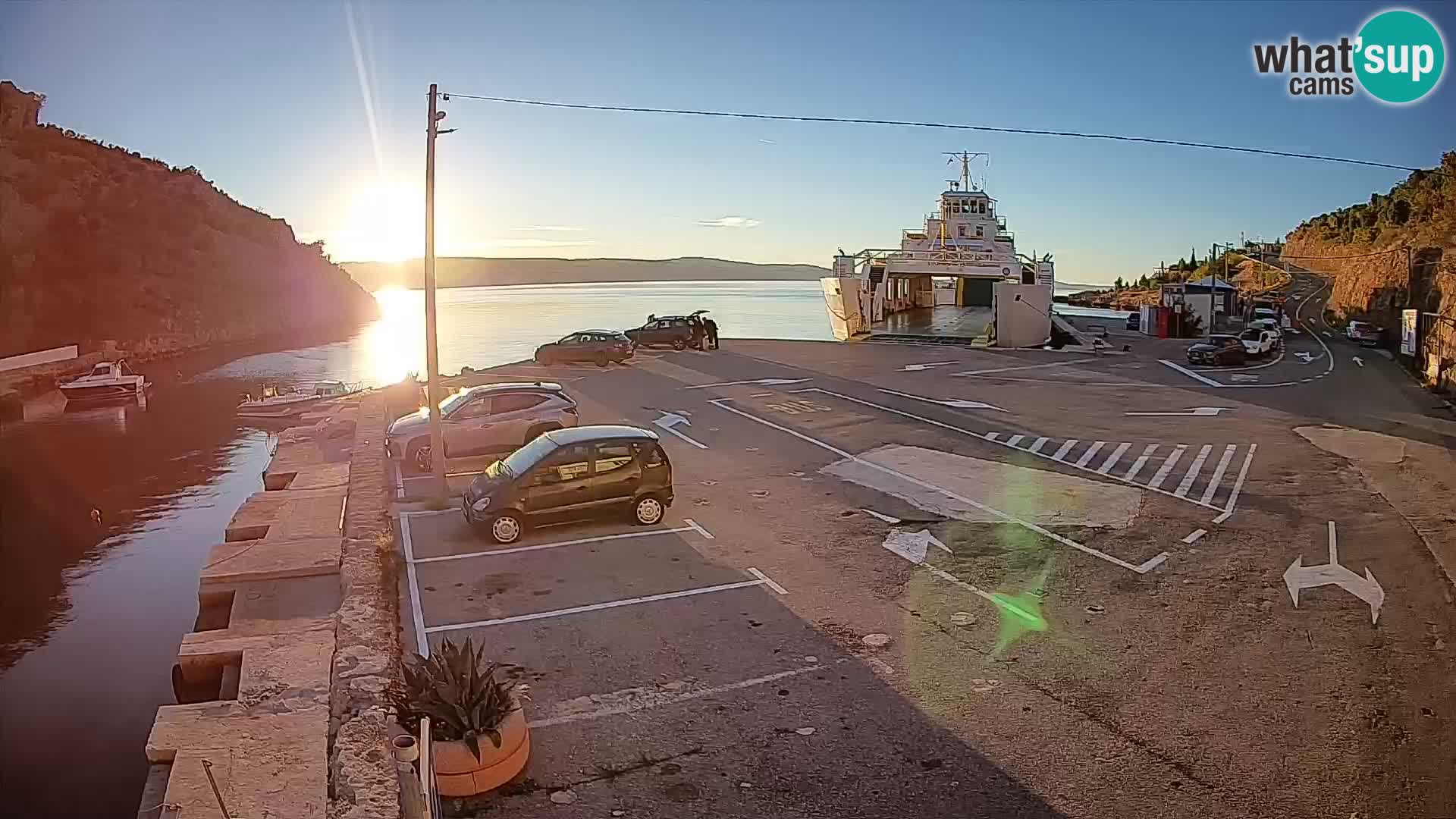 Webcam Prizna ferry port to Pag island