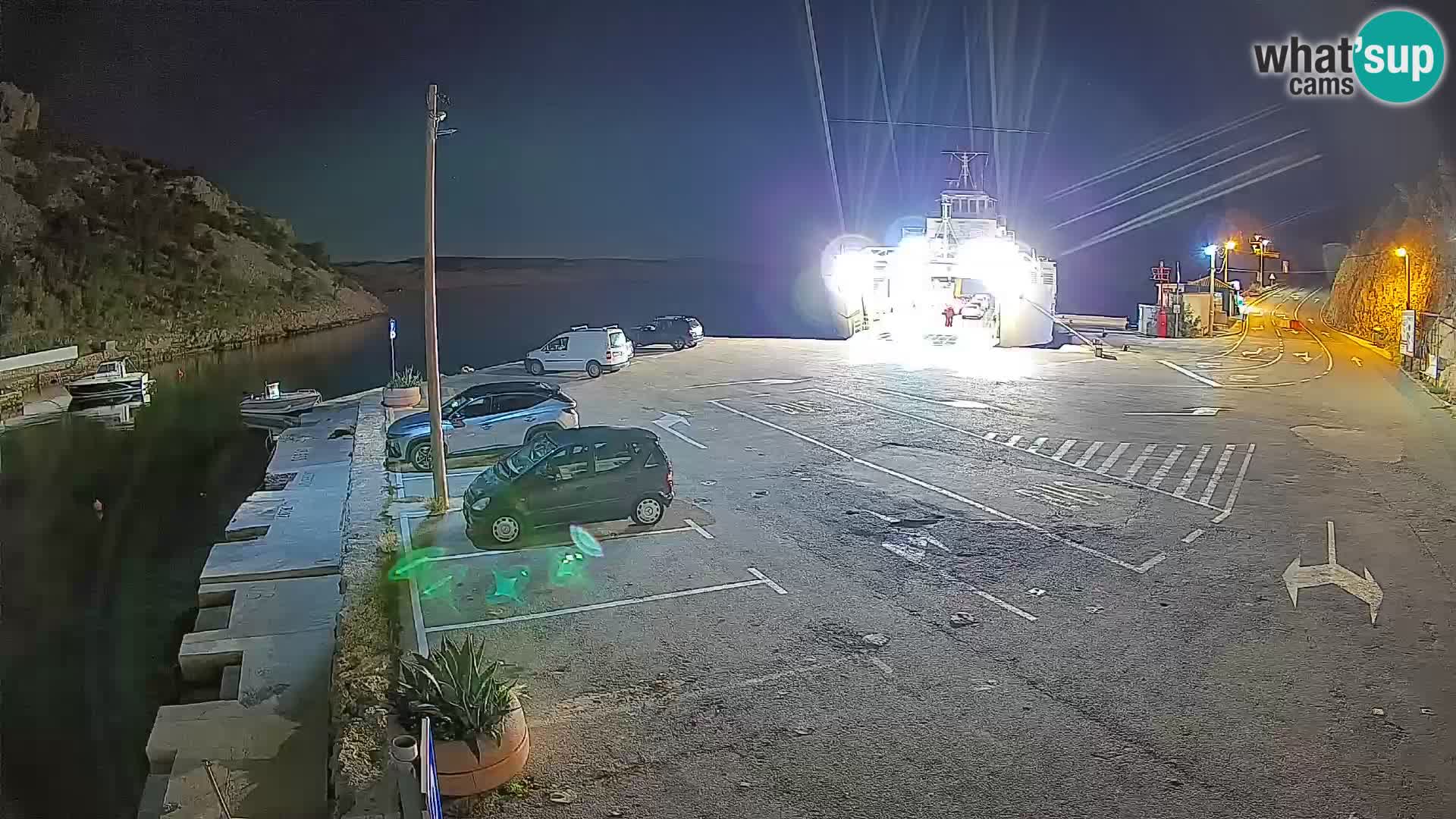 Web kamera trajektna luka Prizna – prema otoku Pag