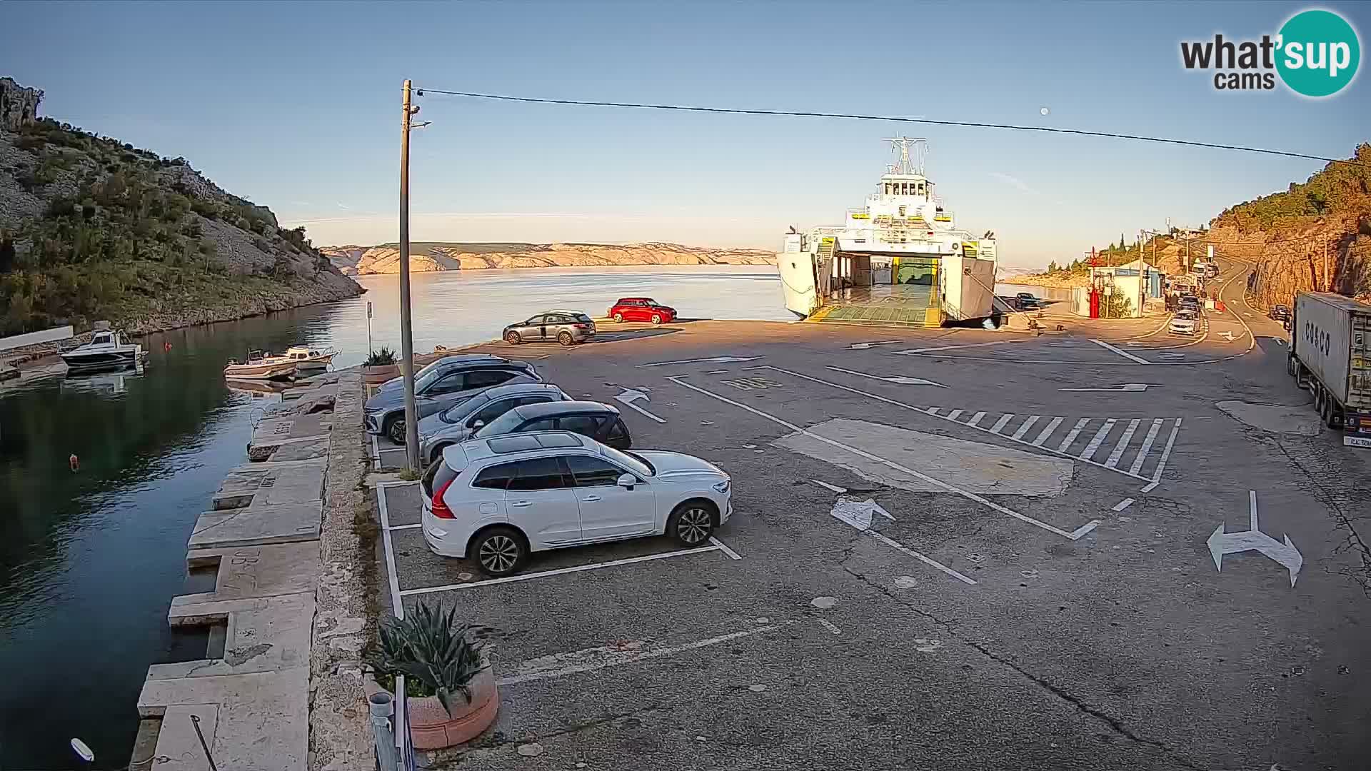 Webcam Prizna ferry port to Pag island