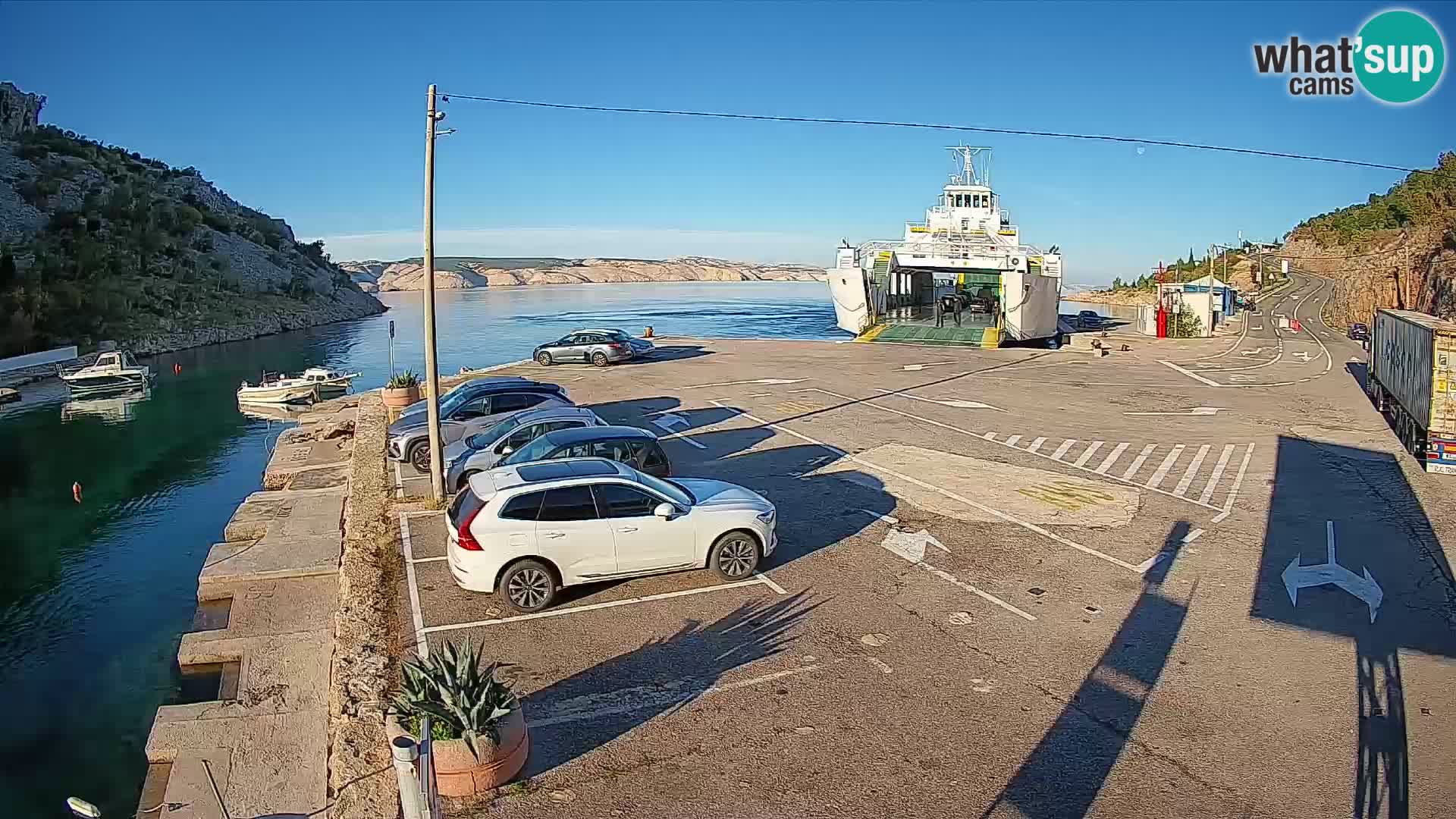 Webcam port de ferry de Prizna – vers l’île de Pag