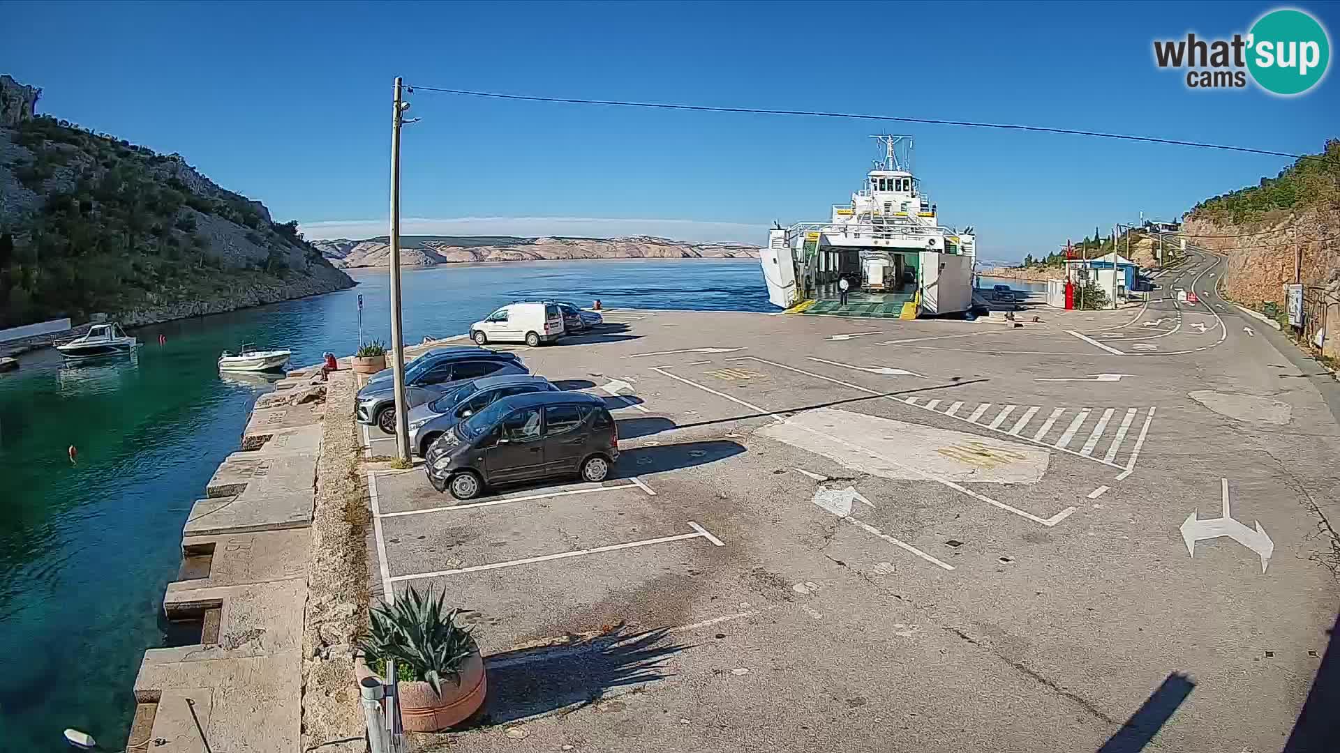 Webcam Prizna ferry port to Pag island