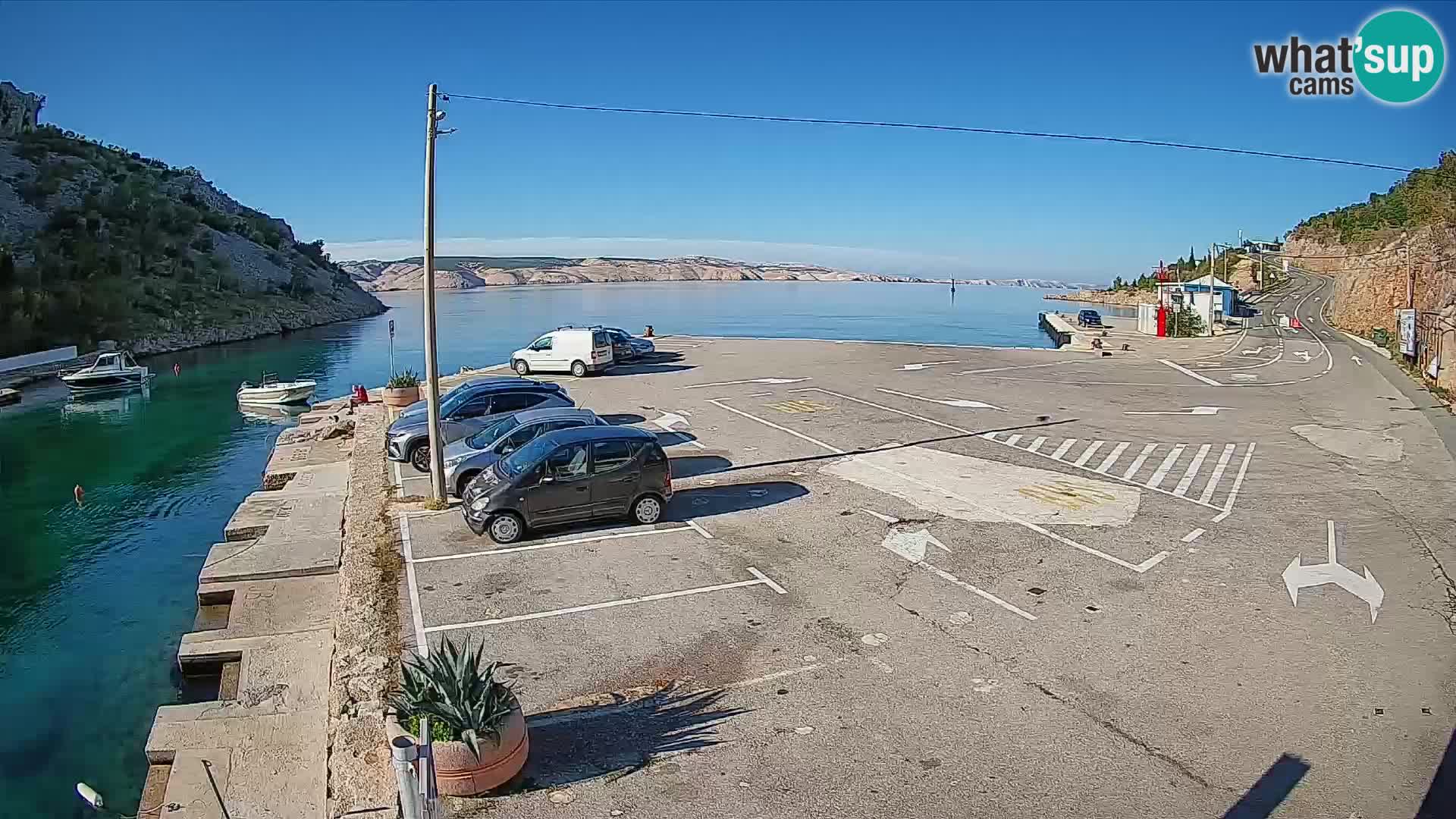 Webcam del puerto de ferris de Prizna – hacia la isla de Pag