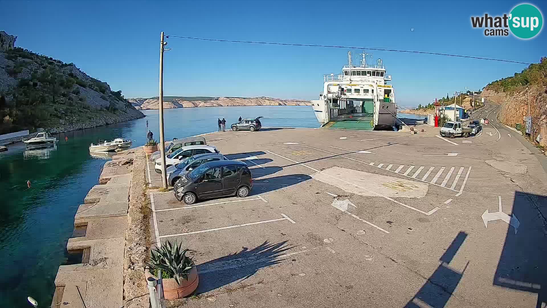 Webcam Prizna ferry port to Pag island