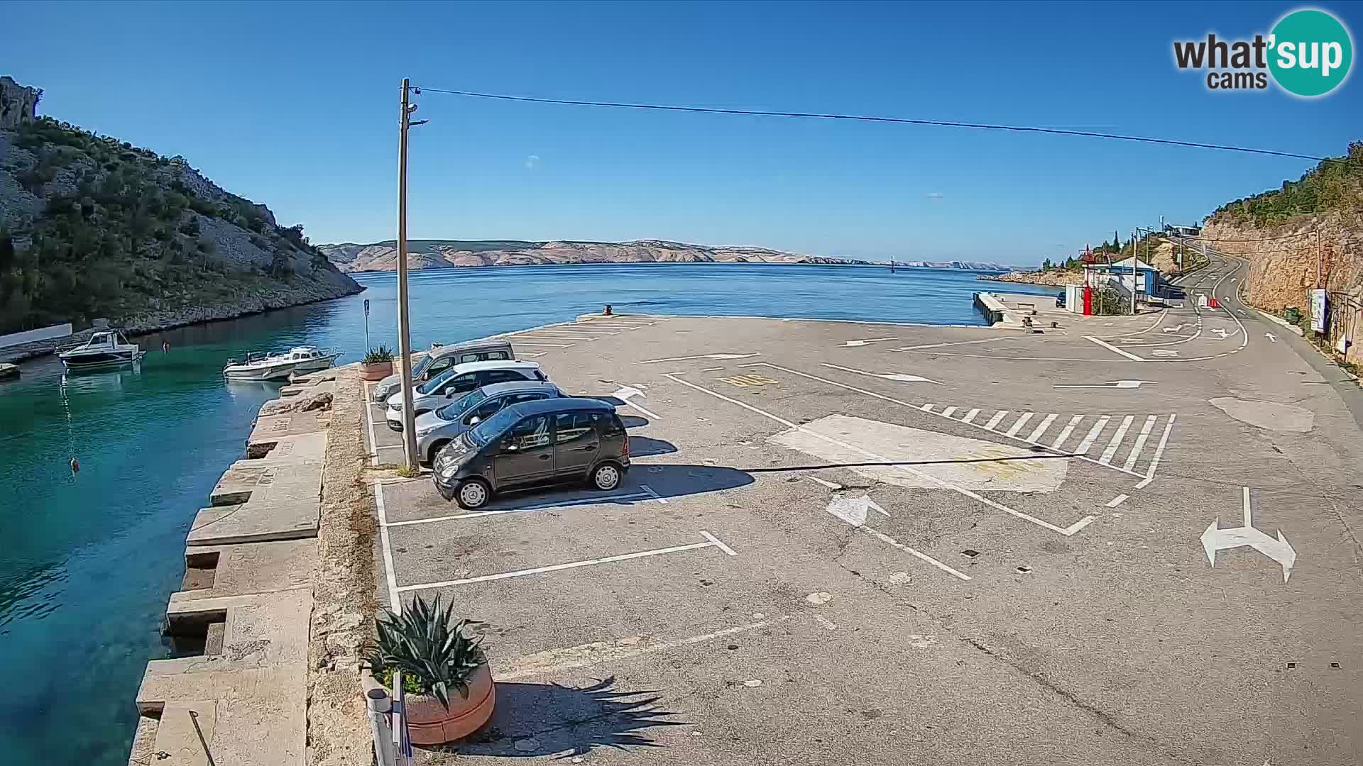 Webcam del puerto de ferris de Prizna – hacia la isla de Pag