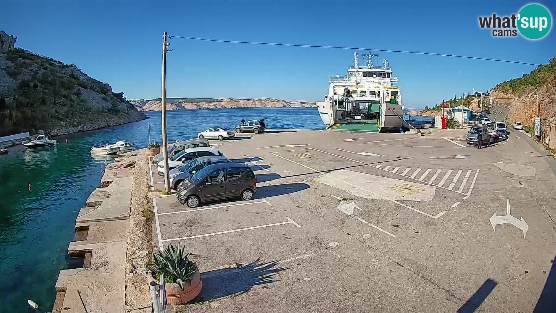 Webcam Prizna ferry port to Pag island