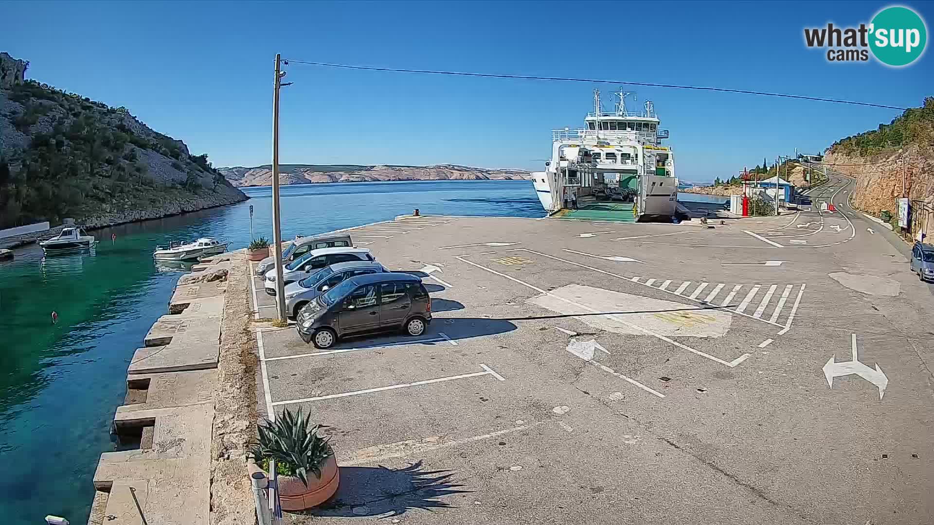 Web kamera trajektna luka Prizna – prema otoku Pag