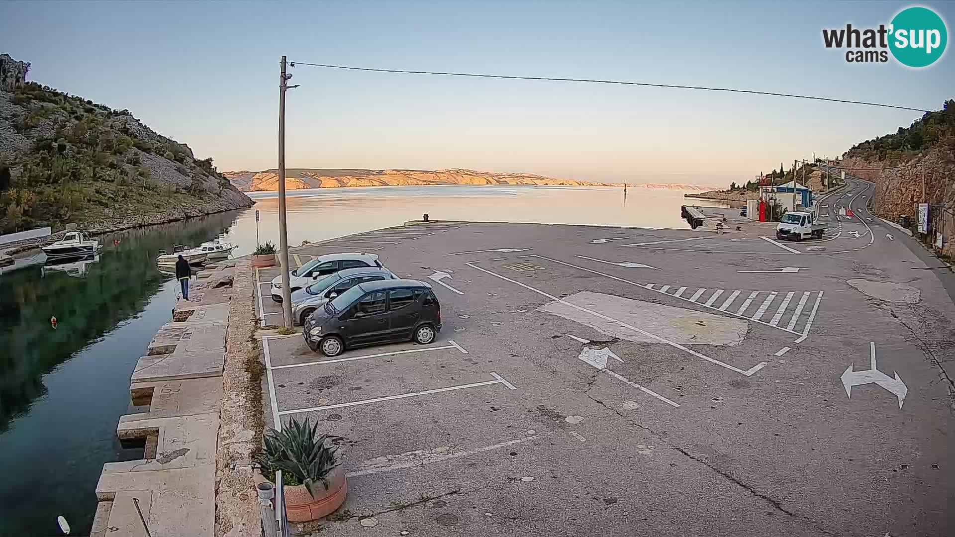 Webcam Prizna ferry port to Pag island