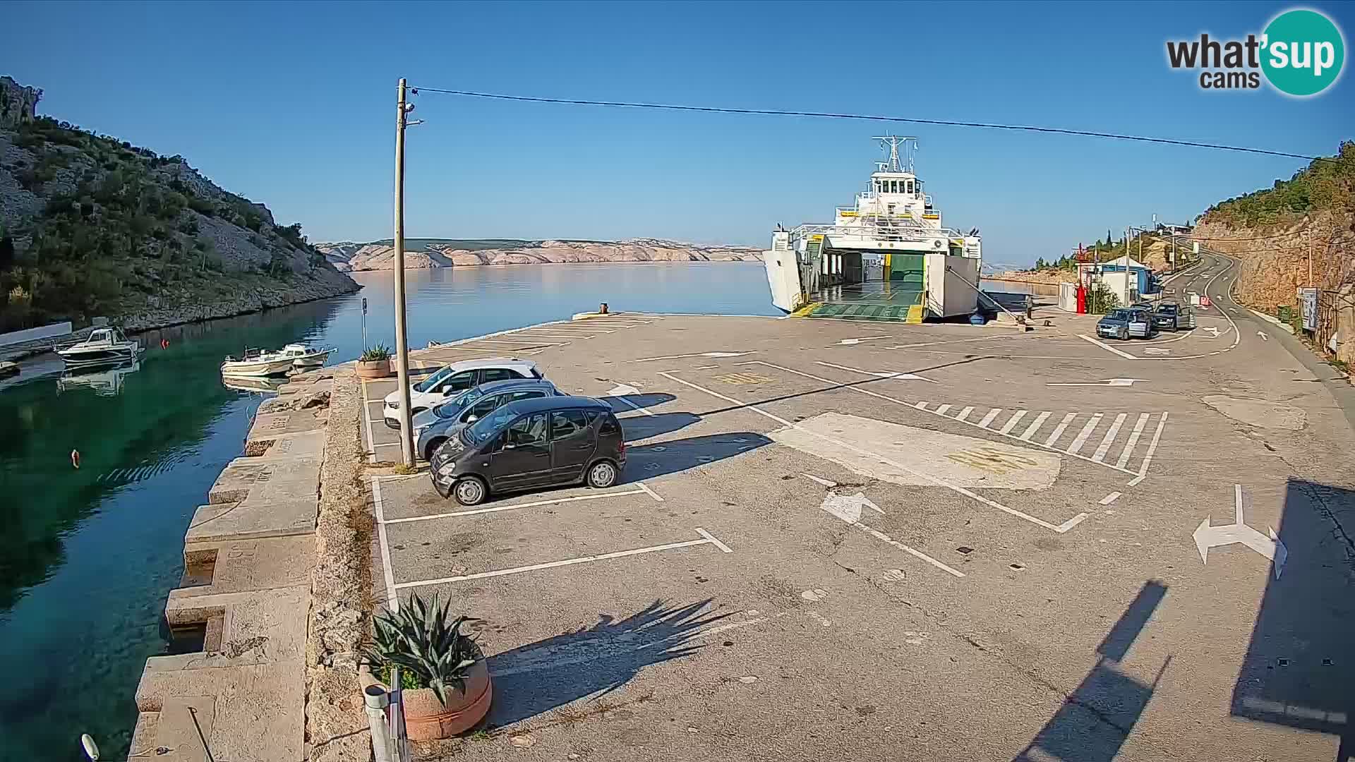 Webcam Prizna ferry port to Pag island