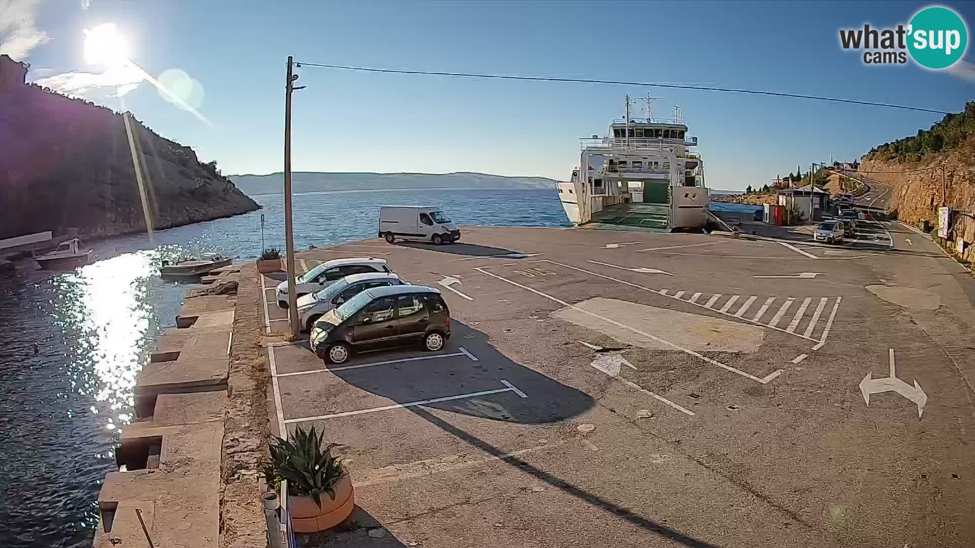 Webcam Prizna ferry port to Pag island