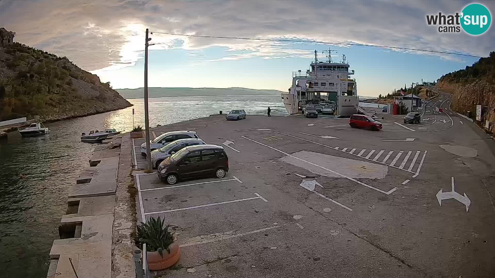 Webcam Prizna ferry port to Pag island