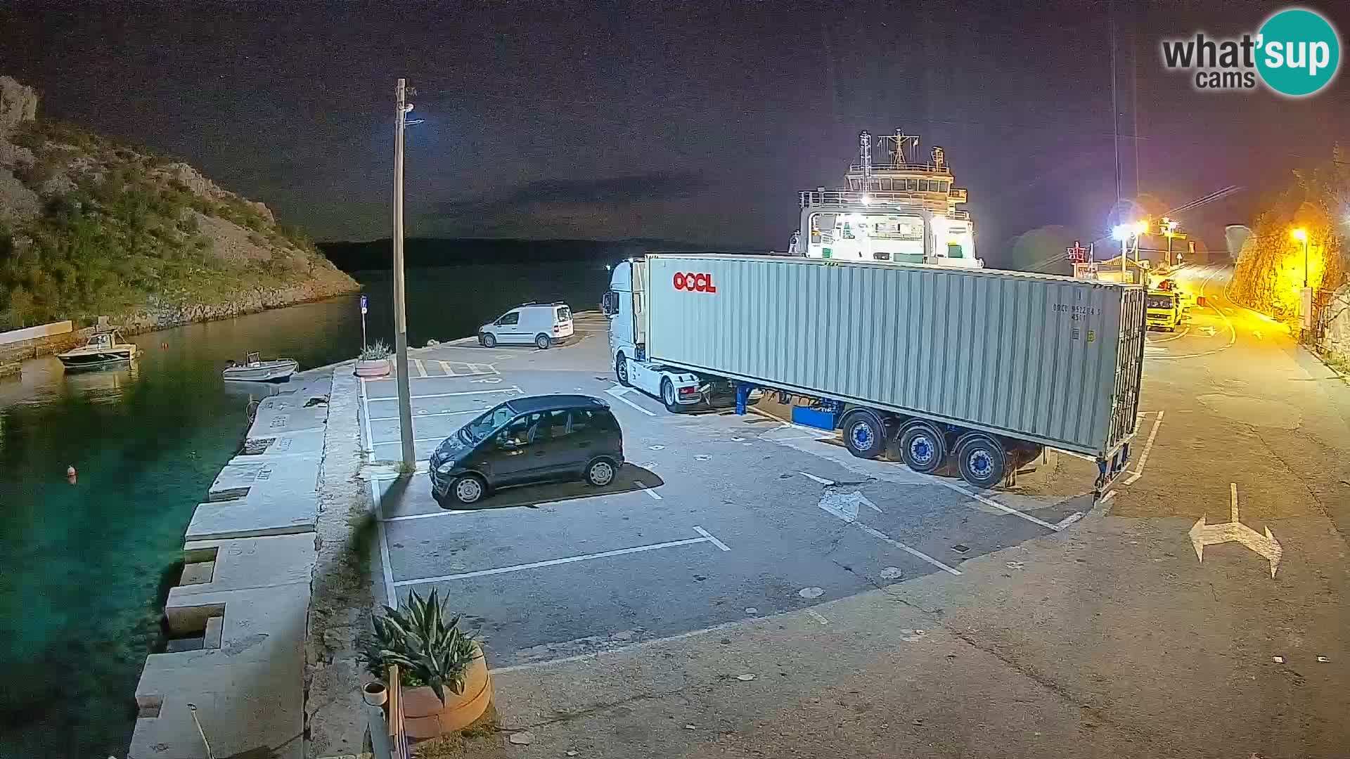 Webcam del puerto de ferris de Prizna – hacia la isla de Pag