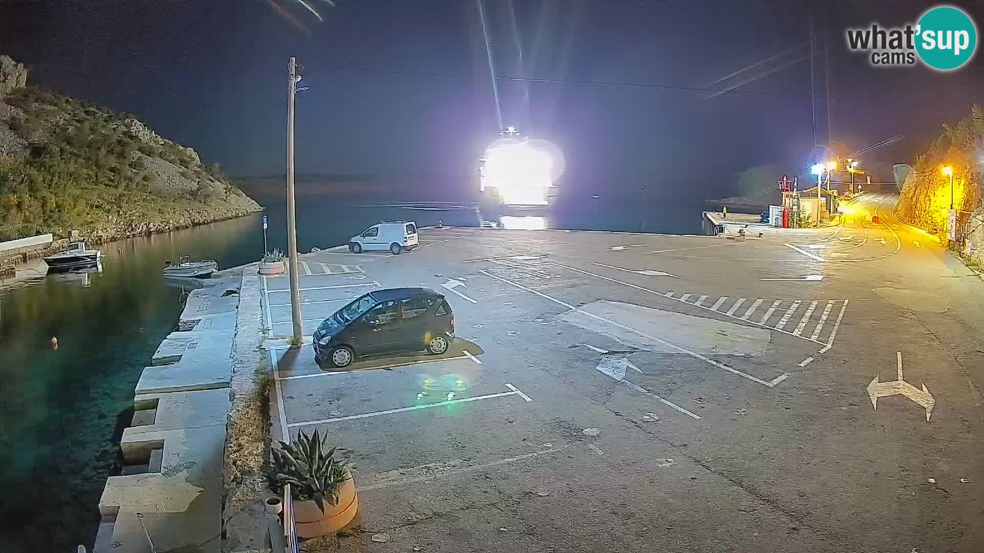 Webcam Prizna ferry port to Pag island