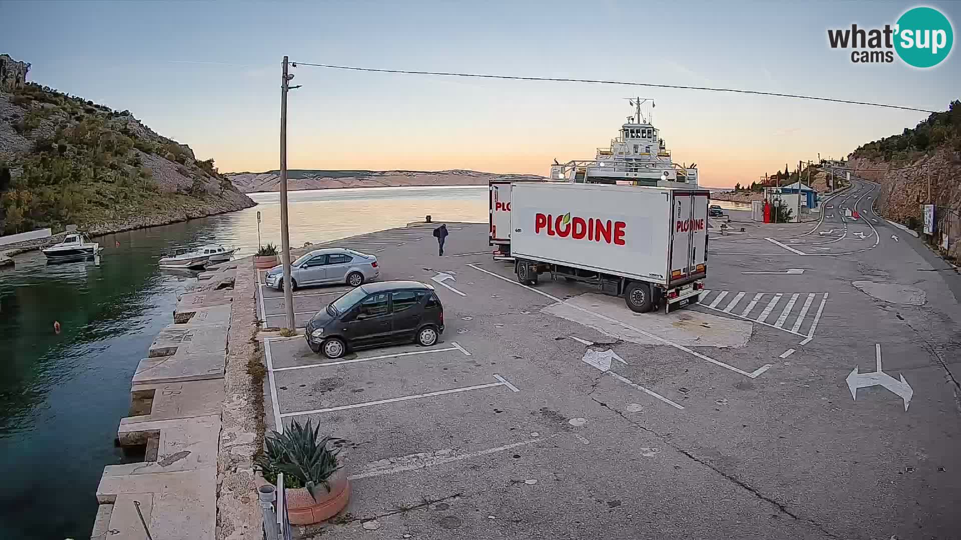 Webcam Fährhafen Prizna – zur Insel Pag