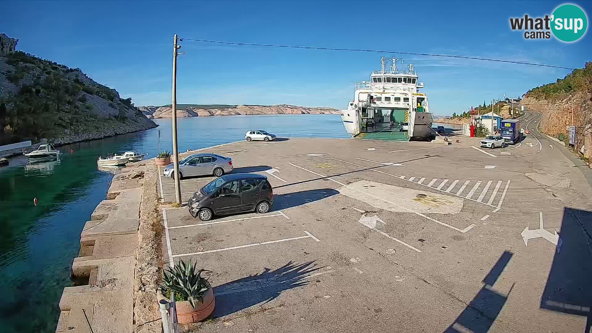 Webcam Prizna ferry port to Pag island