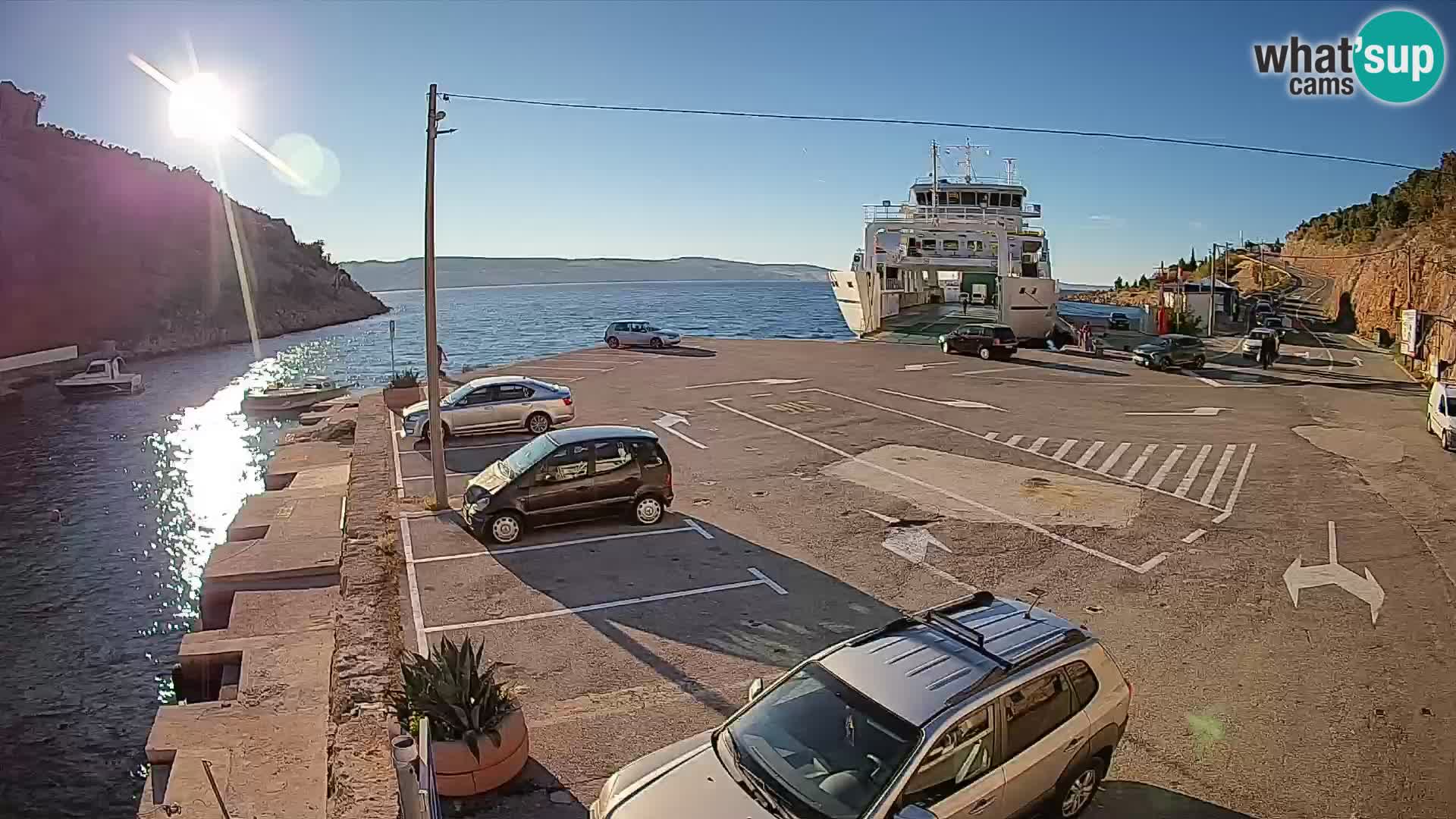 Webcam port de ferry de Prizna – vers l’île de Pag