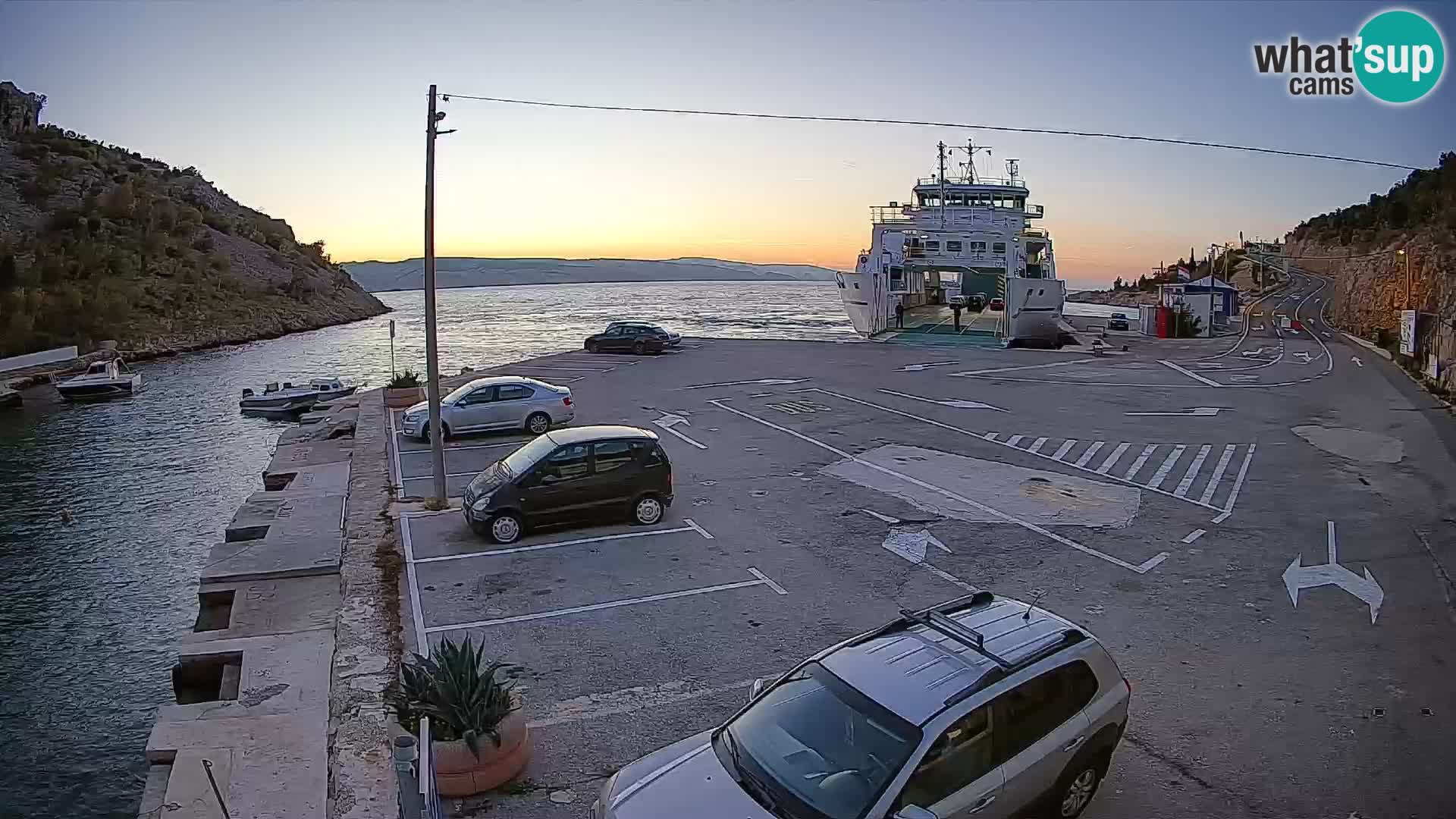 Webcam port de ferry de Prizna – vers l’île de Pag