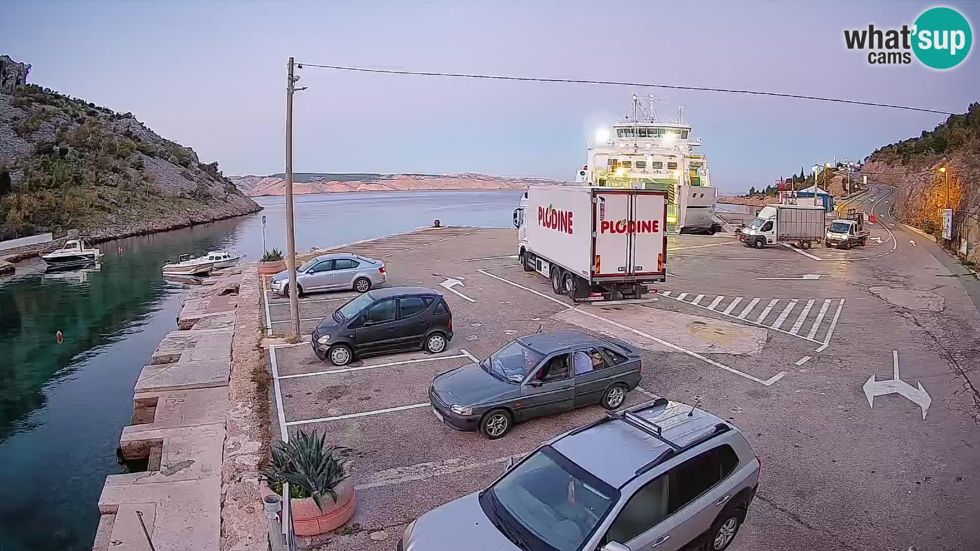 Webcam port de ferry de Prizna – vers l’île de Pag