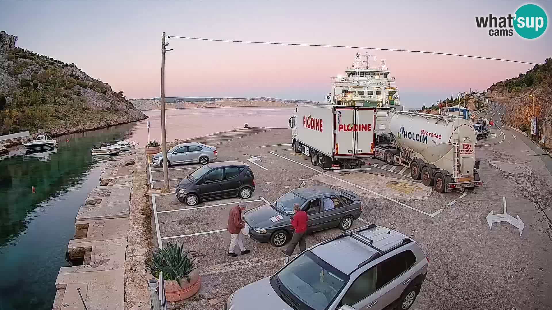 Webcam Prizna ferry port to Pag island