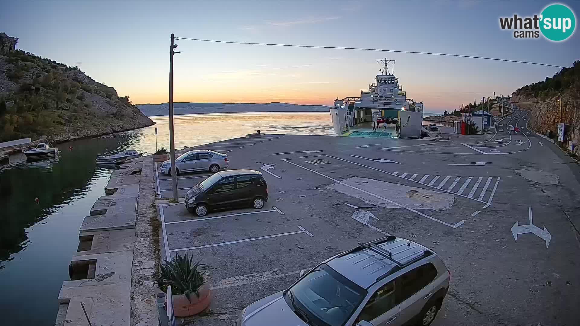 Webcam Prizna ferry port to Pag island
