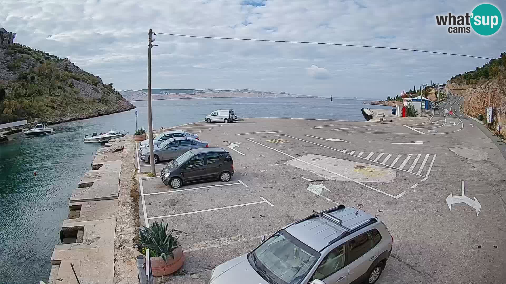 Webcam del puerto de ferris de Prizna – hacia la isla de Pag