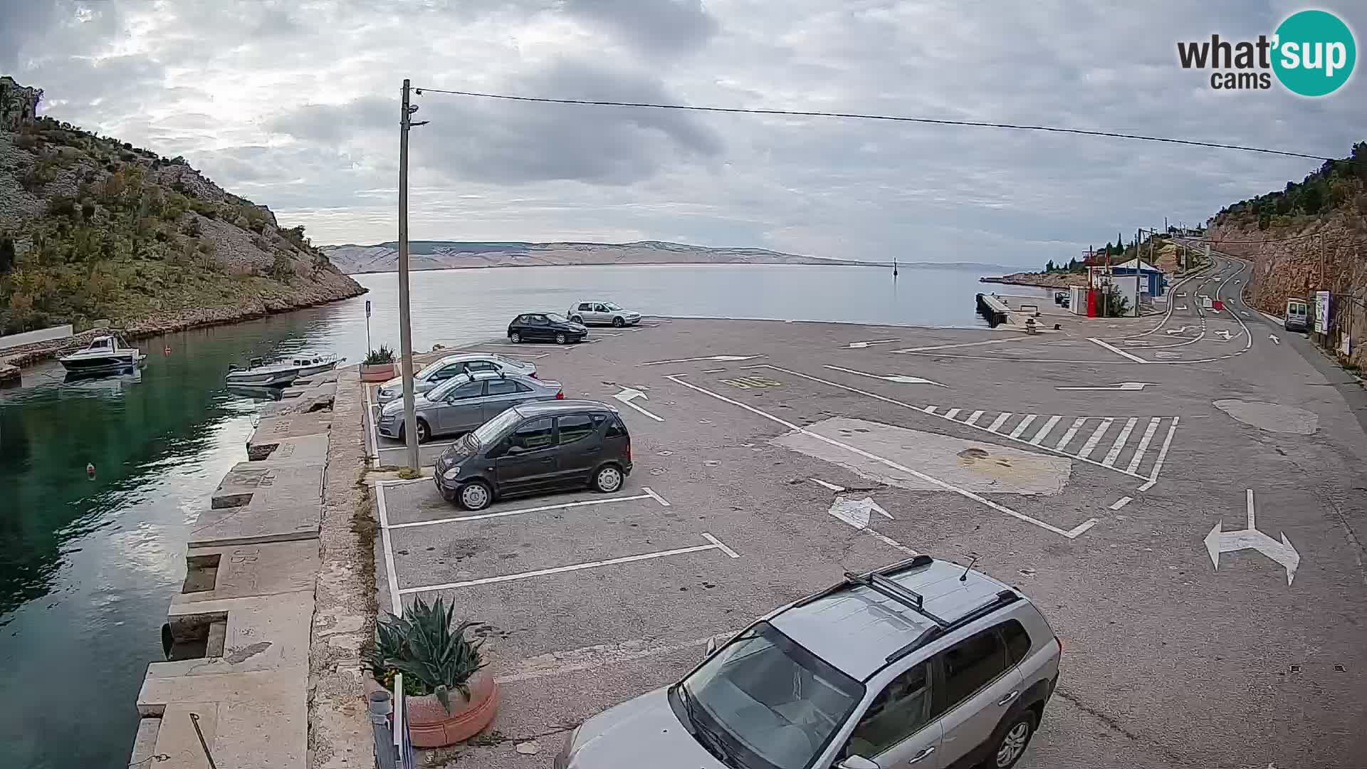 Webcam del puerto de ferris de Prizna – hacia la isla de Pag