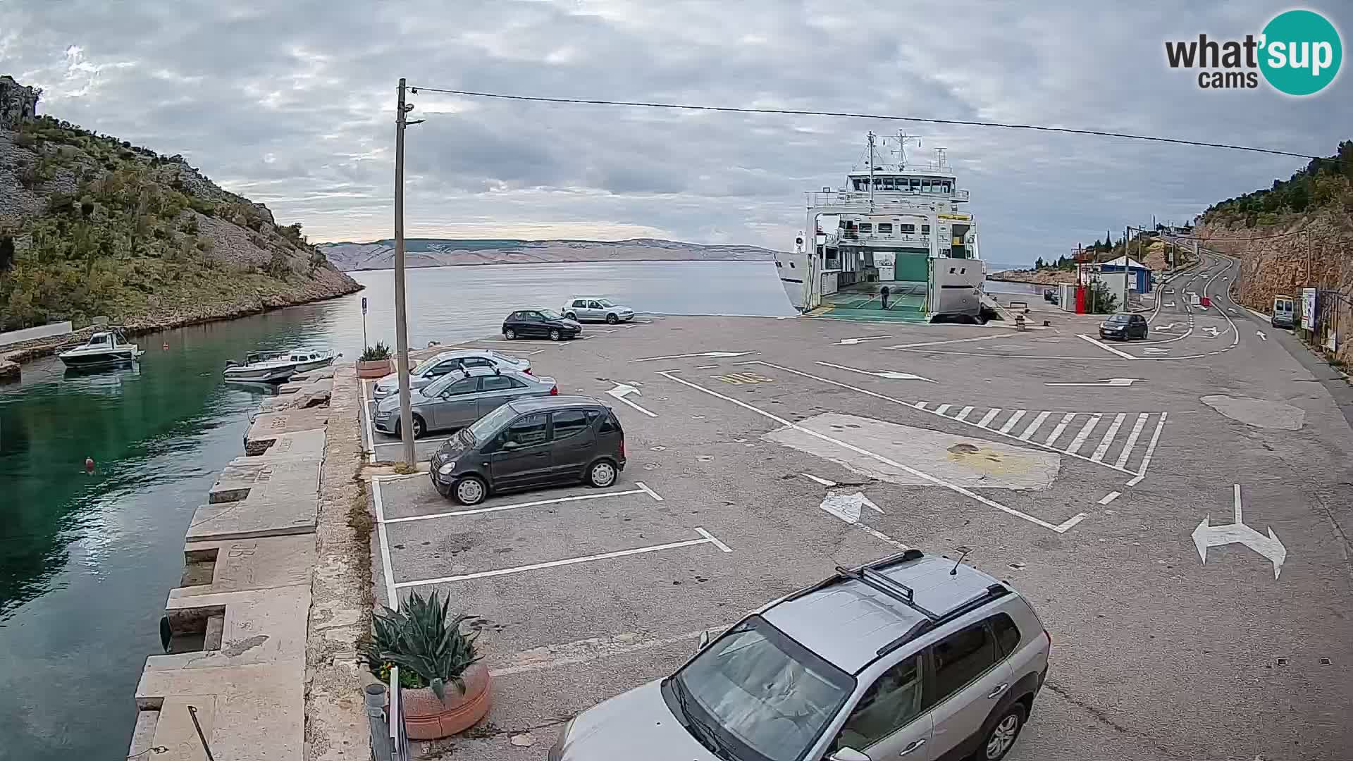 Webcam port de ferry de Prizna – vers l’île de Pag