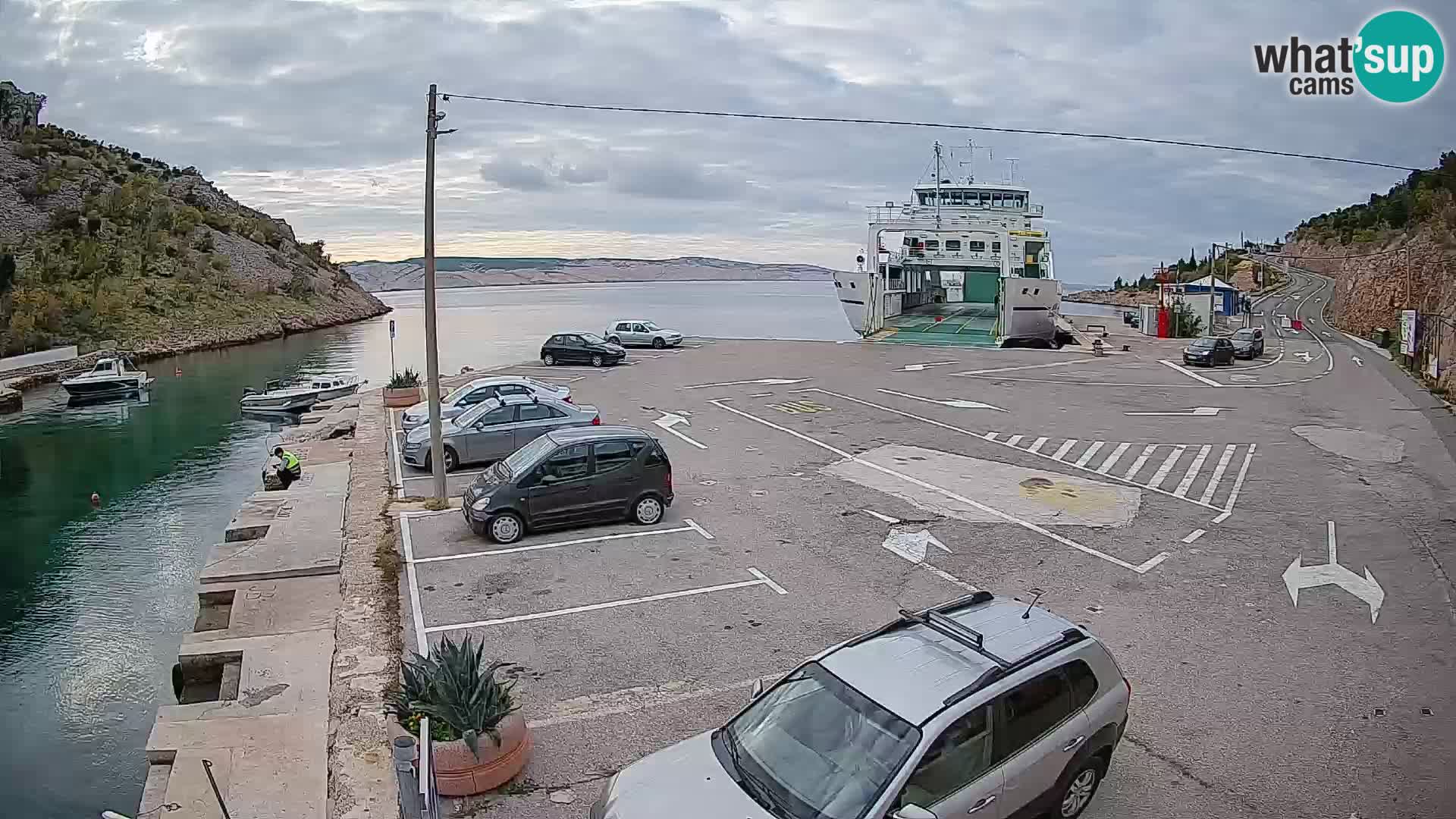 Webcam Prizna ferry port to Pag island