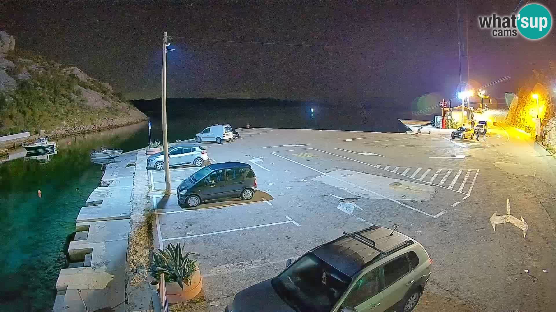 Webcam del puerto de ferris de Prizna – hacia la isla de Pag