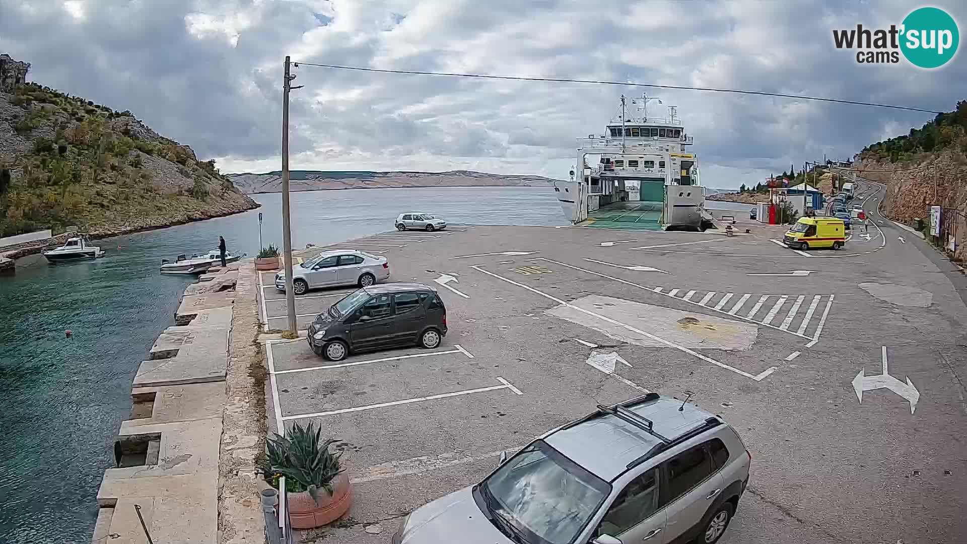 Webcam Prizna ferry port to Pag island